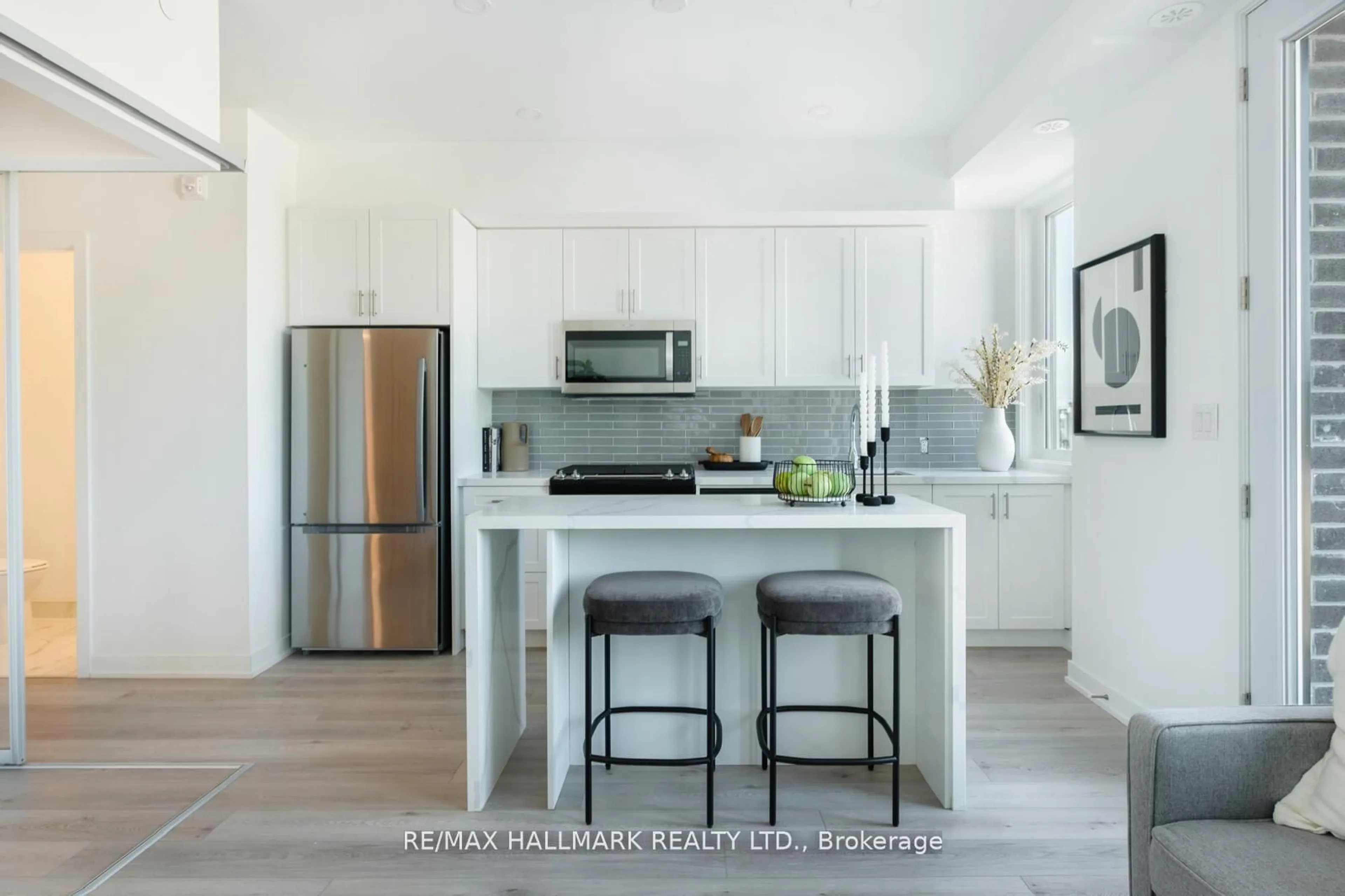 Open concept kitchen, ceramic/tile floor for 1499 O'Connor Dr #2, Toronto Ontario M4B 2V5