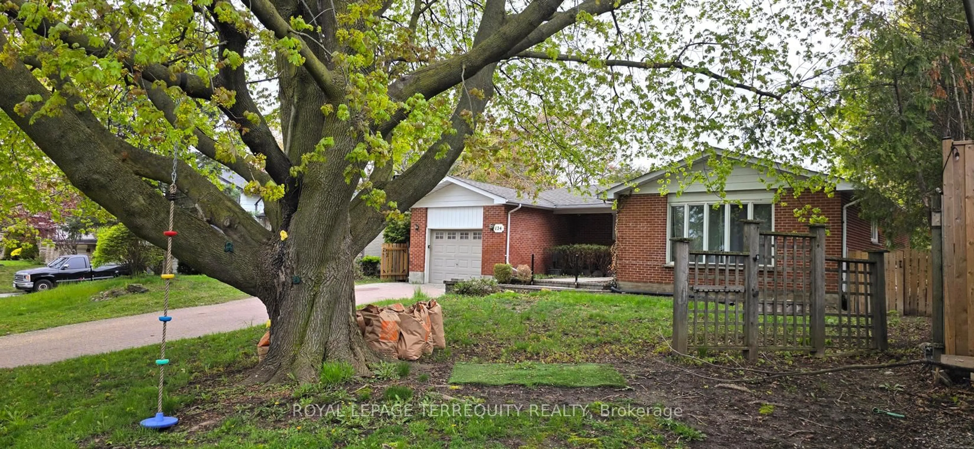 Home with brick exterior material, street for 134 Switzer Dr, Oshawa Ontario L1G 3J7