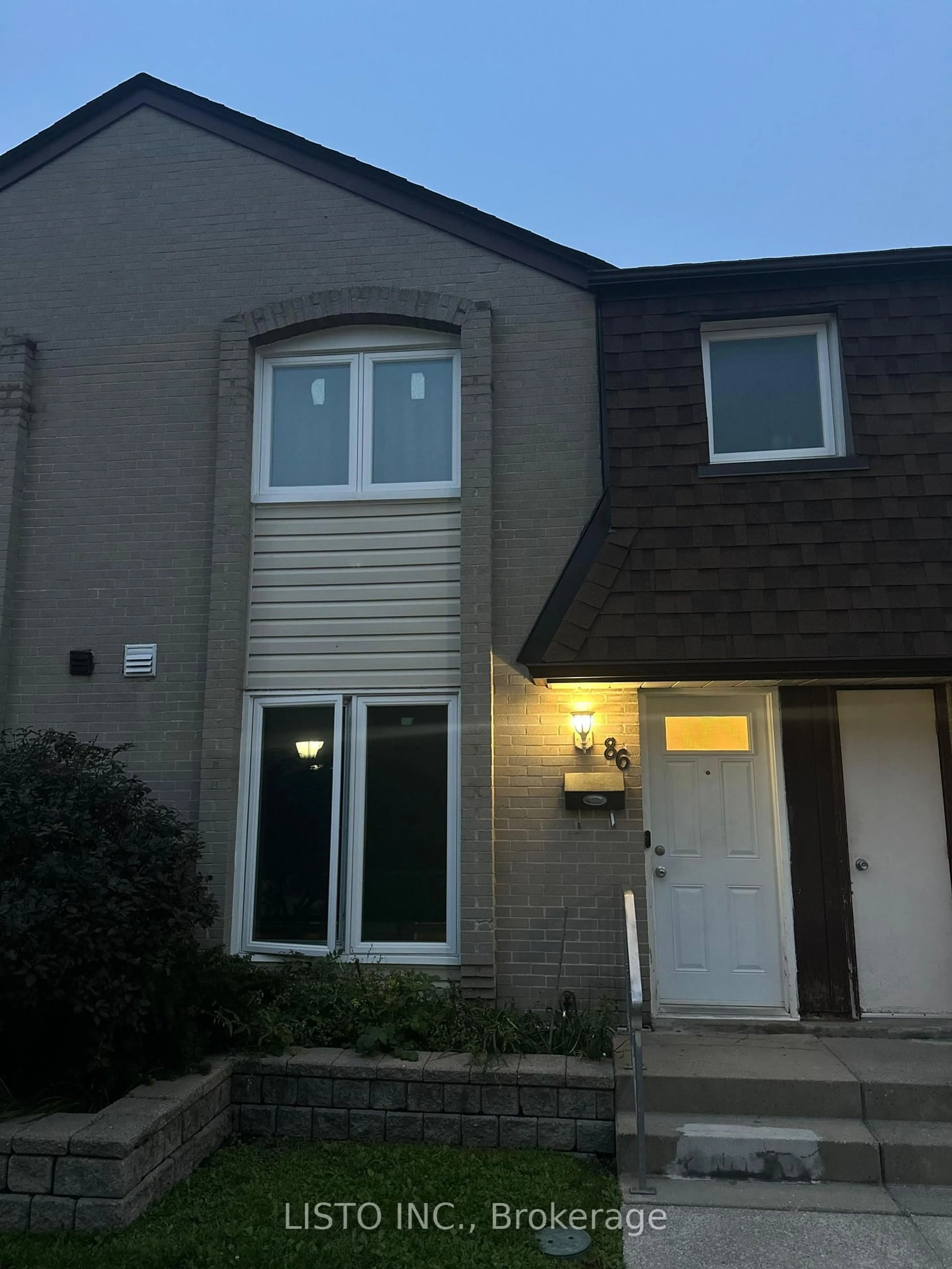 Home with vinyl exterior material, street for 21 Livonia Pl #50, Toronto Ontario M1E 4W5