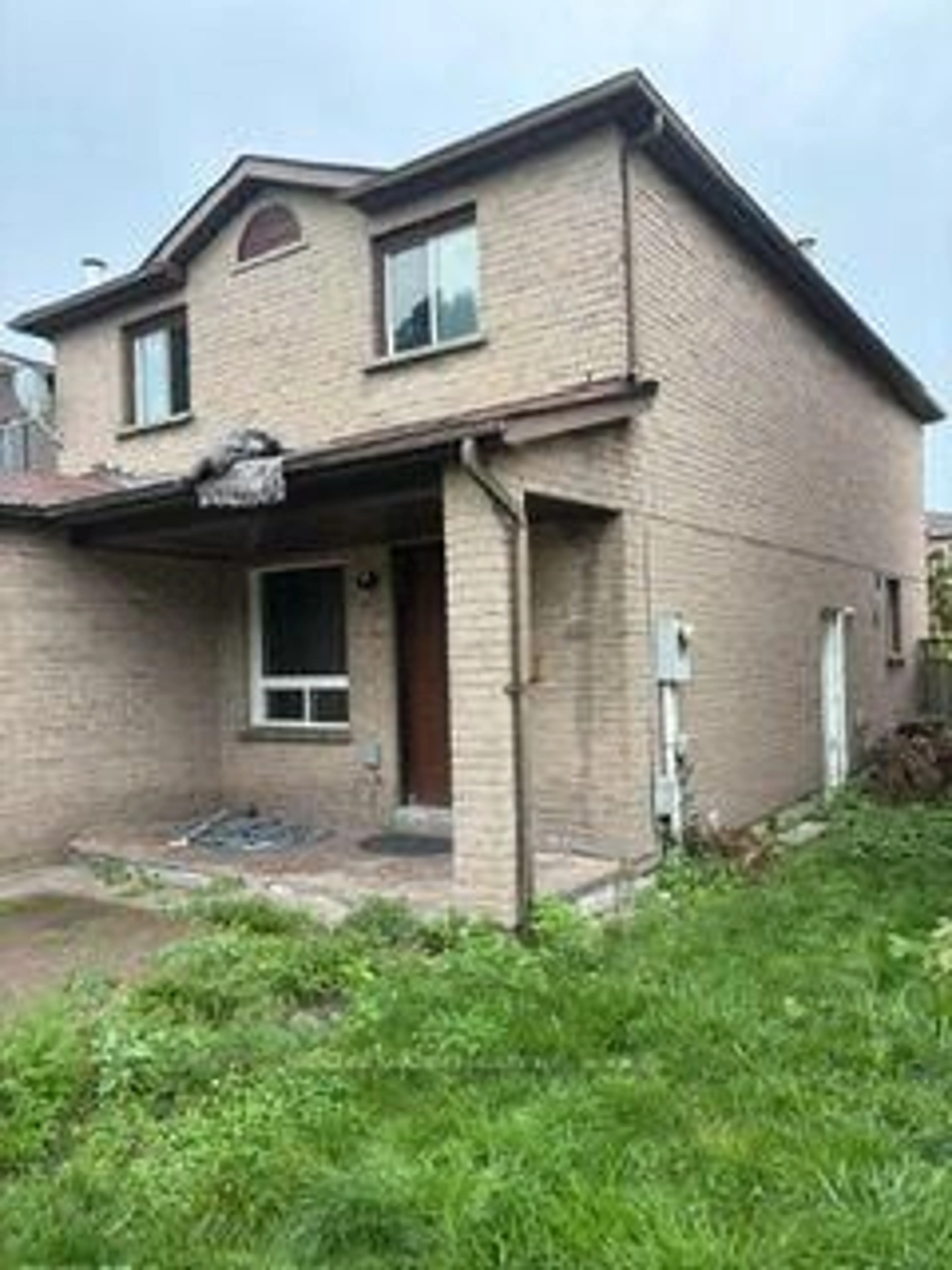 Home with brick exterior material, street for 75 Chalmers Cres, Ajax Ontario L1S 5Z6