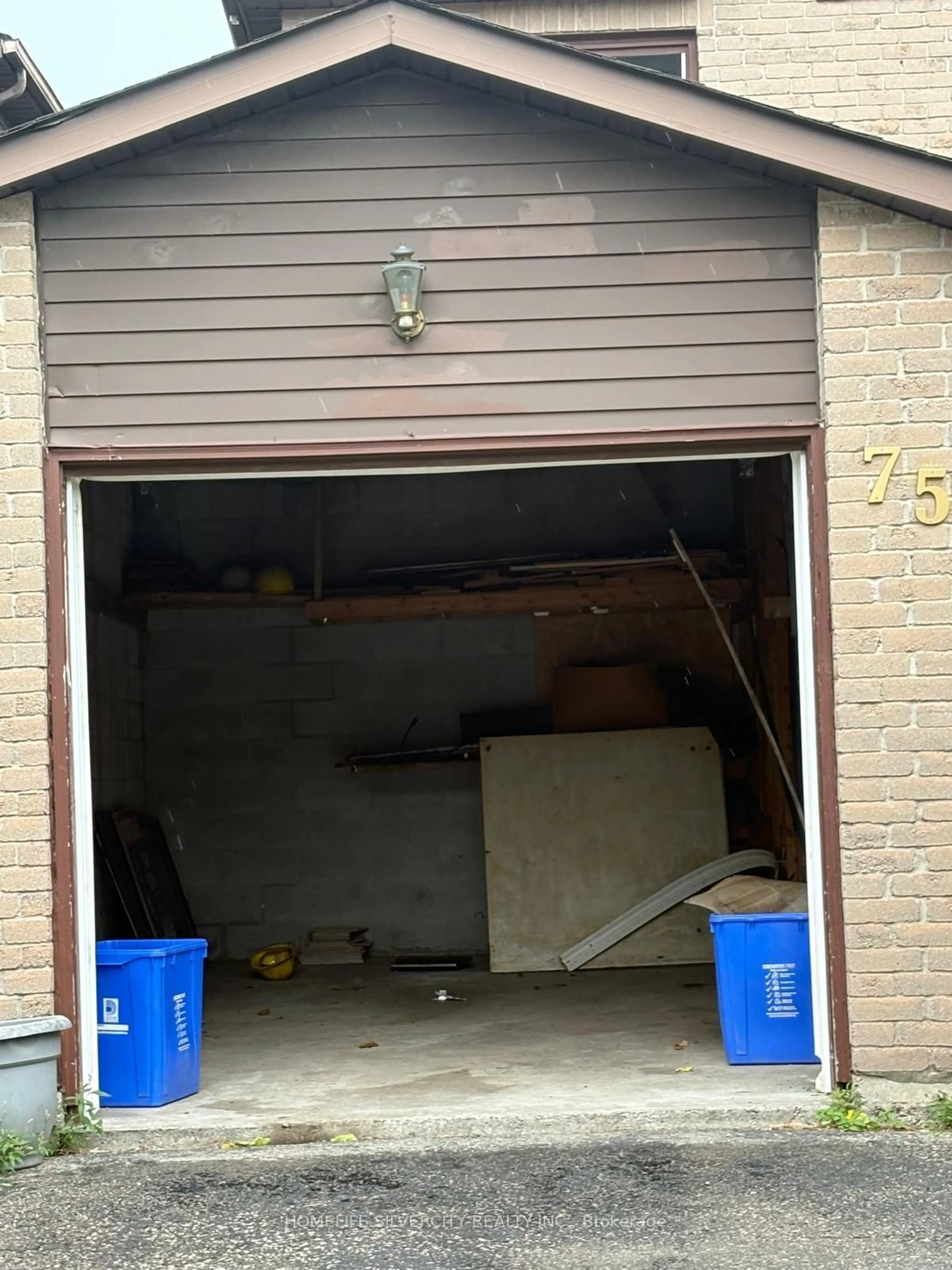 Indoor garage for 75 Chalmers Cres, Ajax Ontario L1S 5Z6