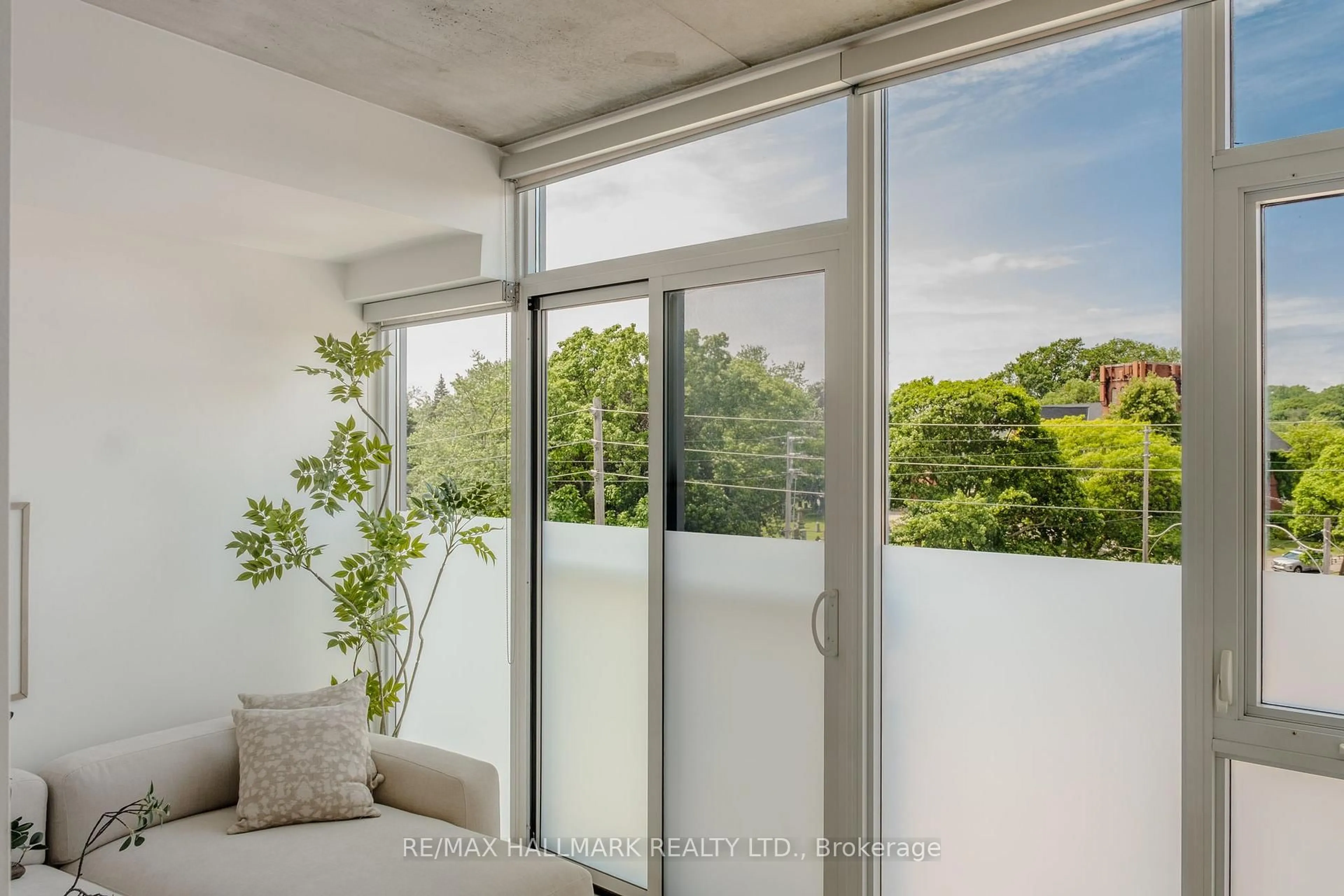 Unknown for 60 Haslett Ave #404, Toronto Ontario M4L 0A9
