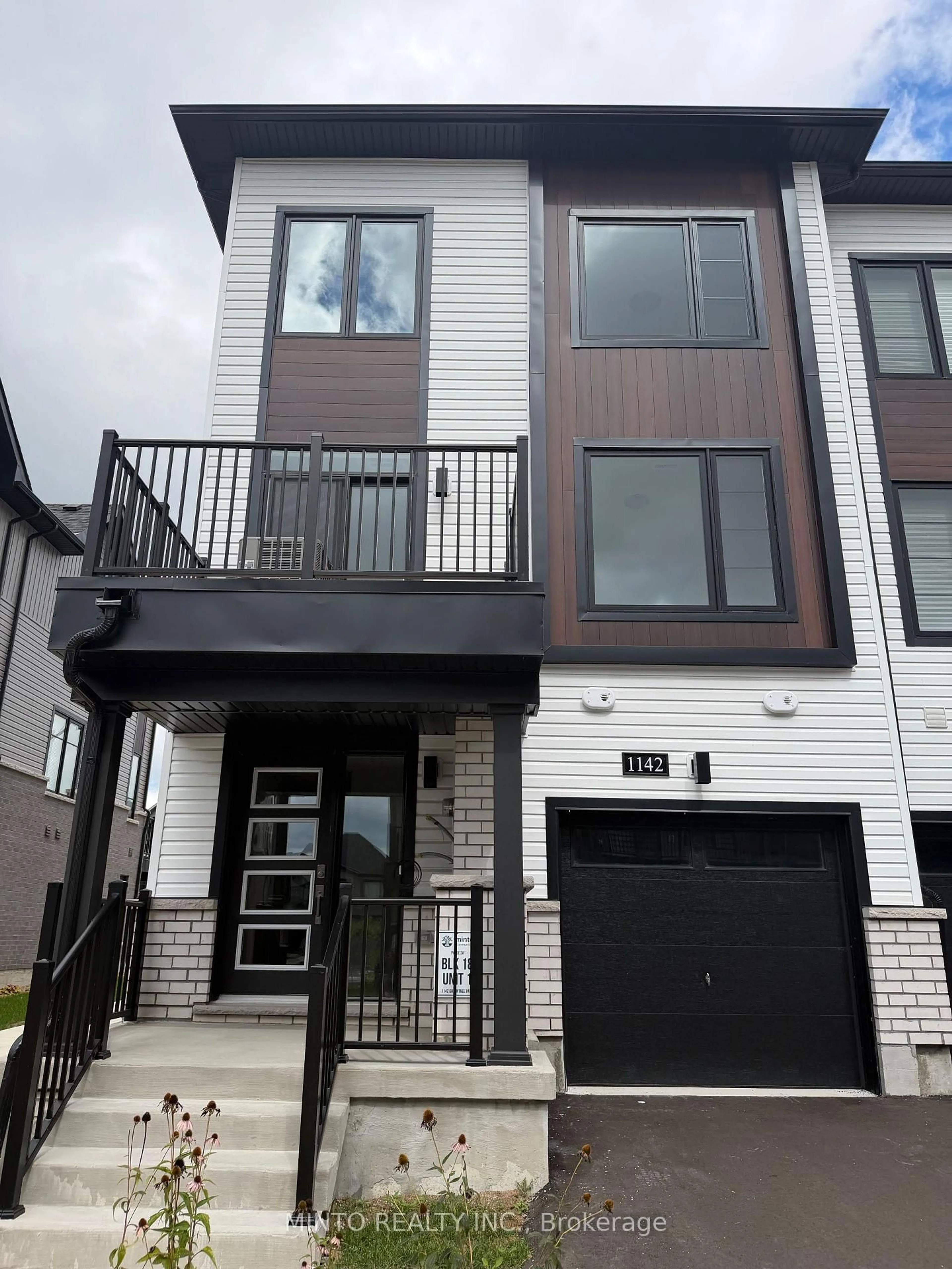 Unknown for 1142 Greentree Path, Oshawa Ontario L1L 0X1