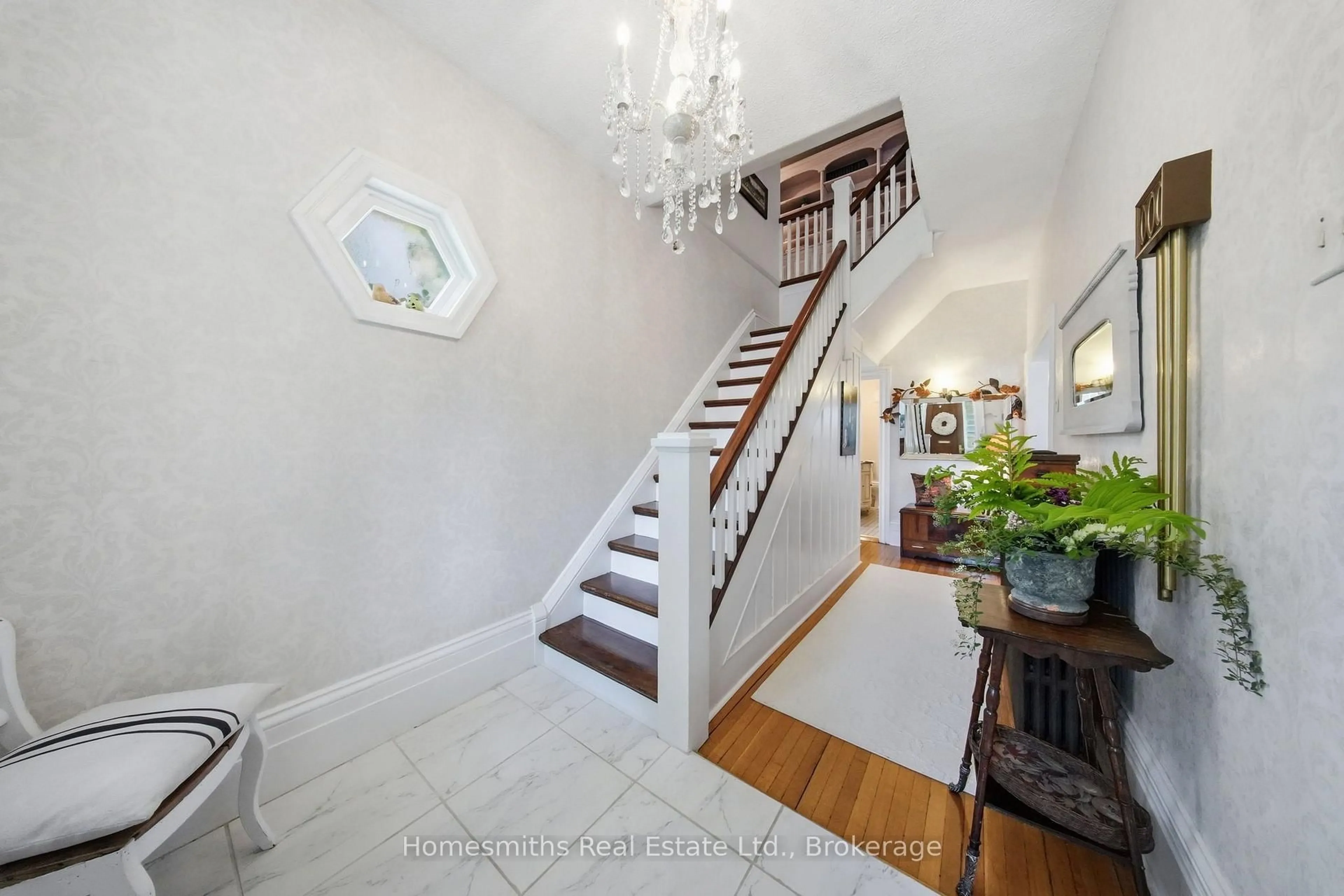 Unknown for 35 Beech Ave, Clarington Ontario L1C 3A1