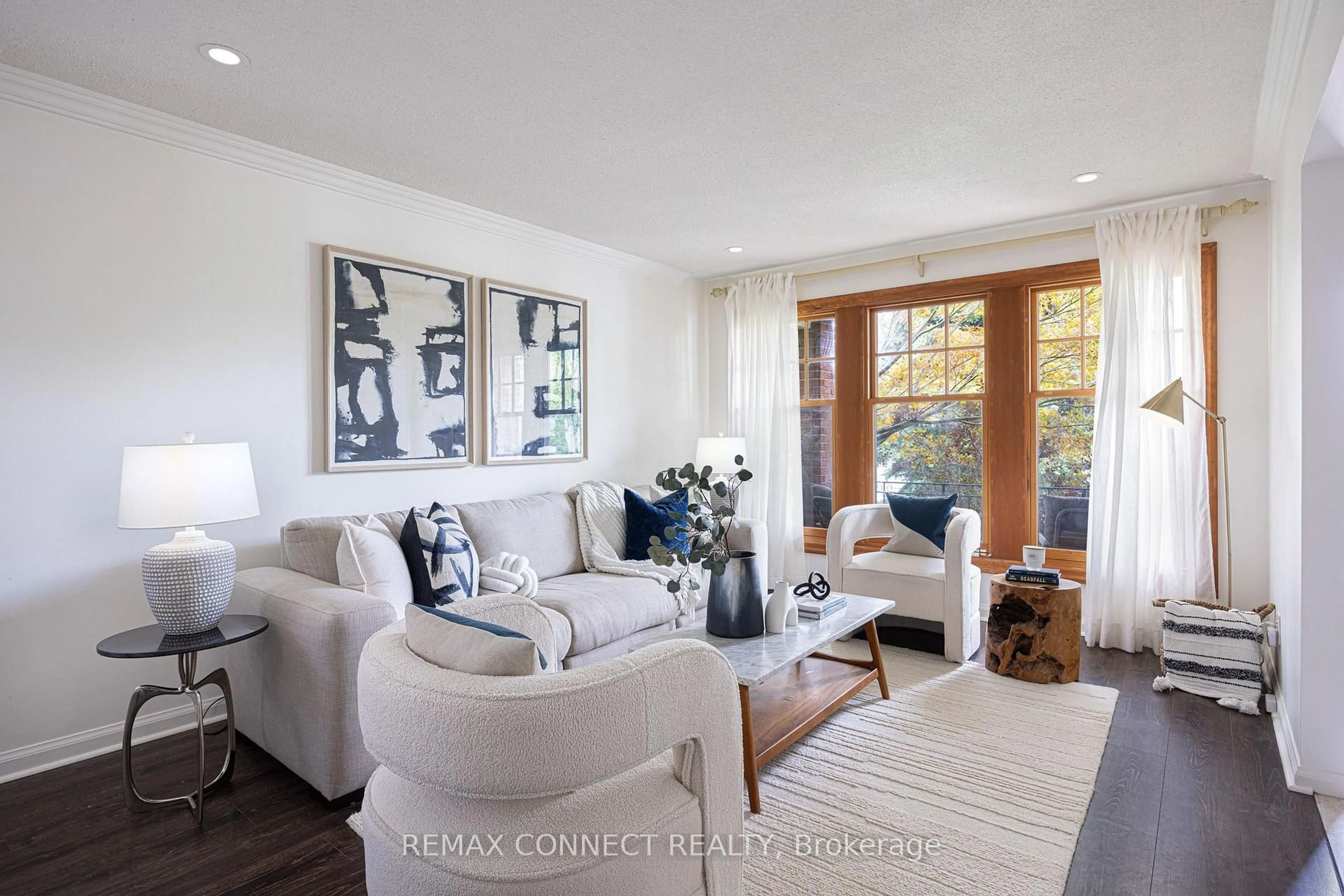 Living room with furniture, unknown for 59 Galloway Rd, Toronto Ontario M1E 1W6