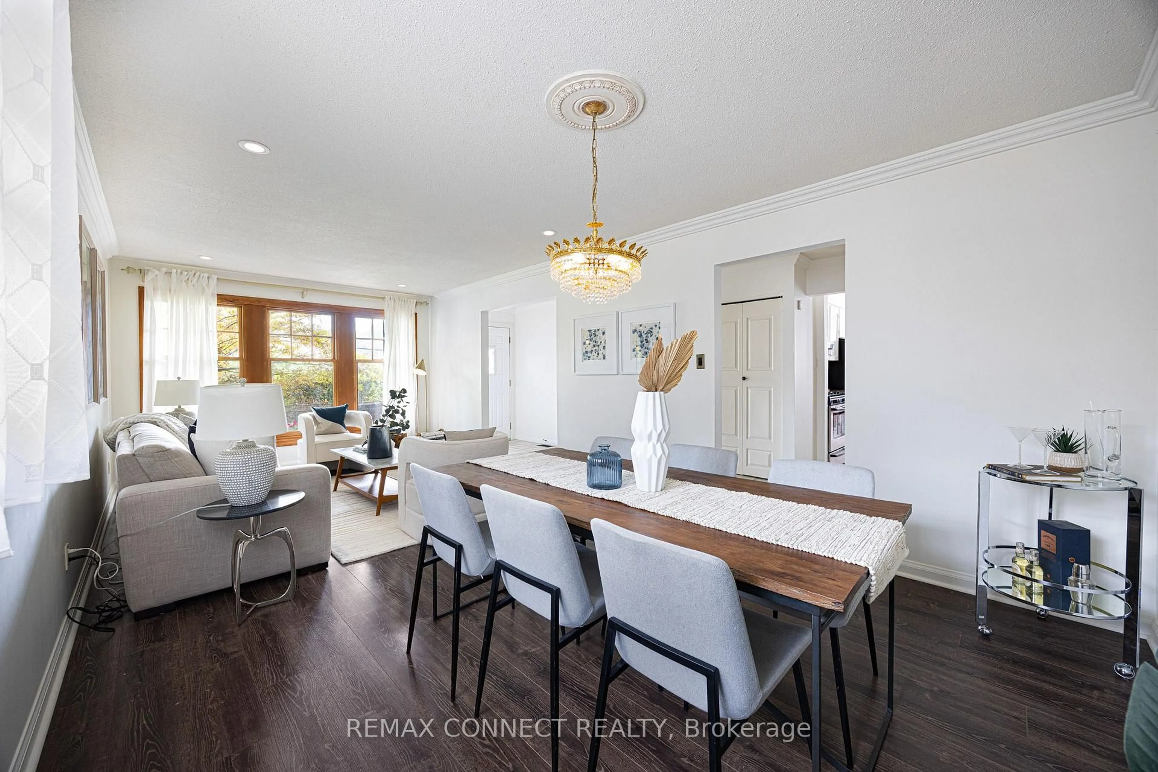 Open concept kitchen, wood/laminate floor for 59 Galloway Rd, Toronto Ontario M1E 1W6