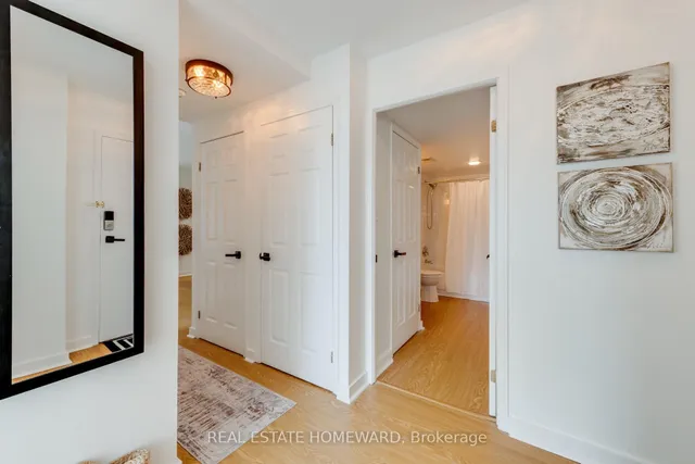 716 Kingston Rd #304, Toronto 4