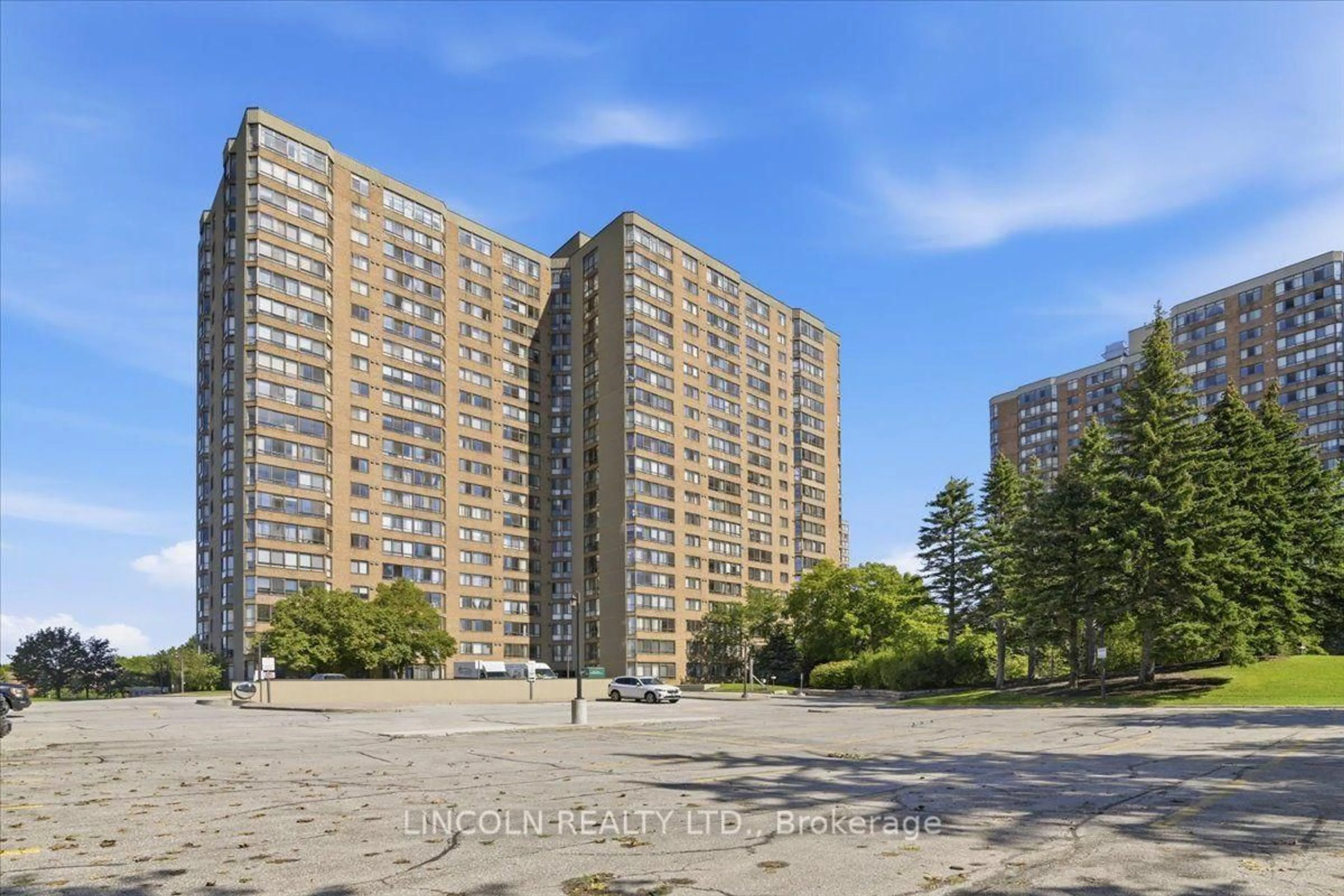 A pic from outside/outdoor area/front of a property/back of a property/a pic from drone, street for 55 Bamburgh Circ #PH-09, Toronto Ontario M1W 3V4