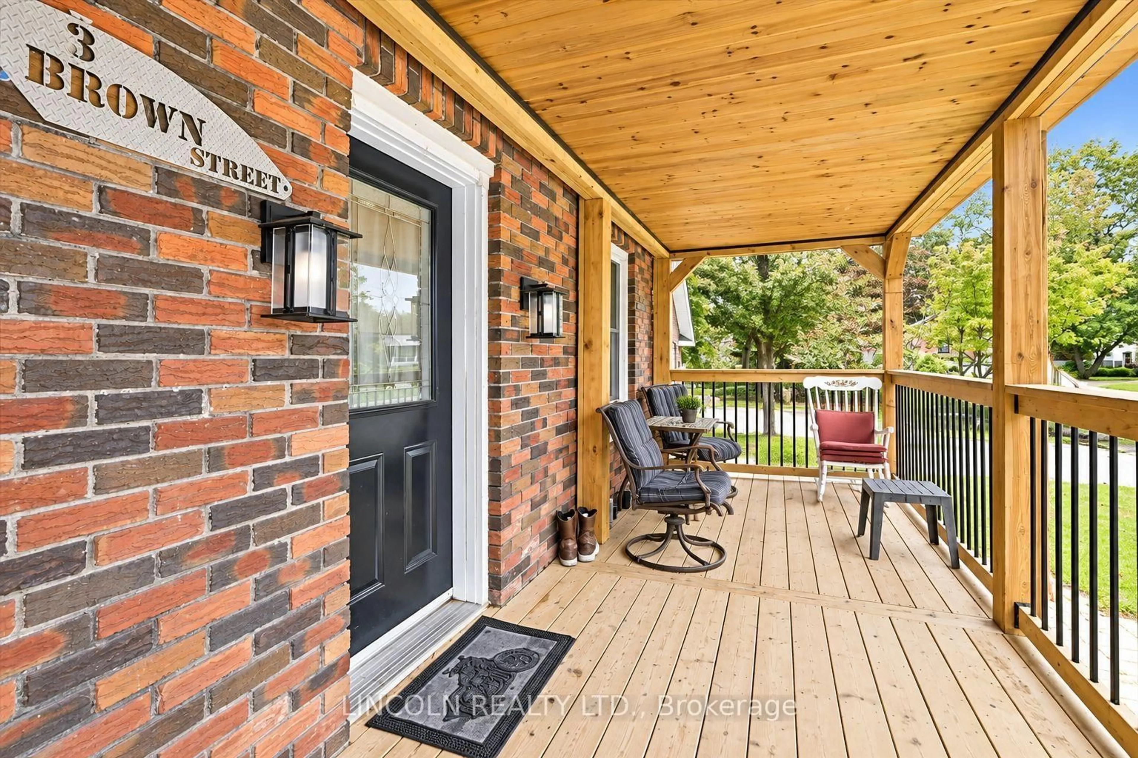 Unknown for 3 Brown St, Clarington Ontario L1C 2P7
