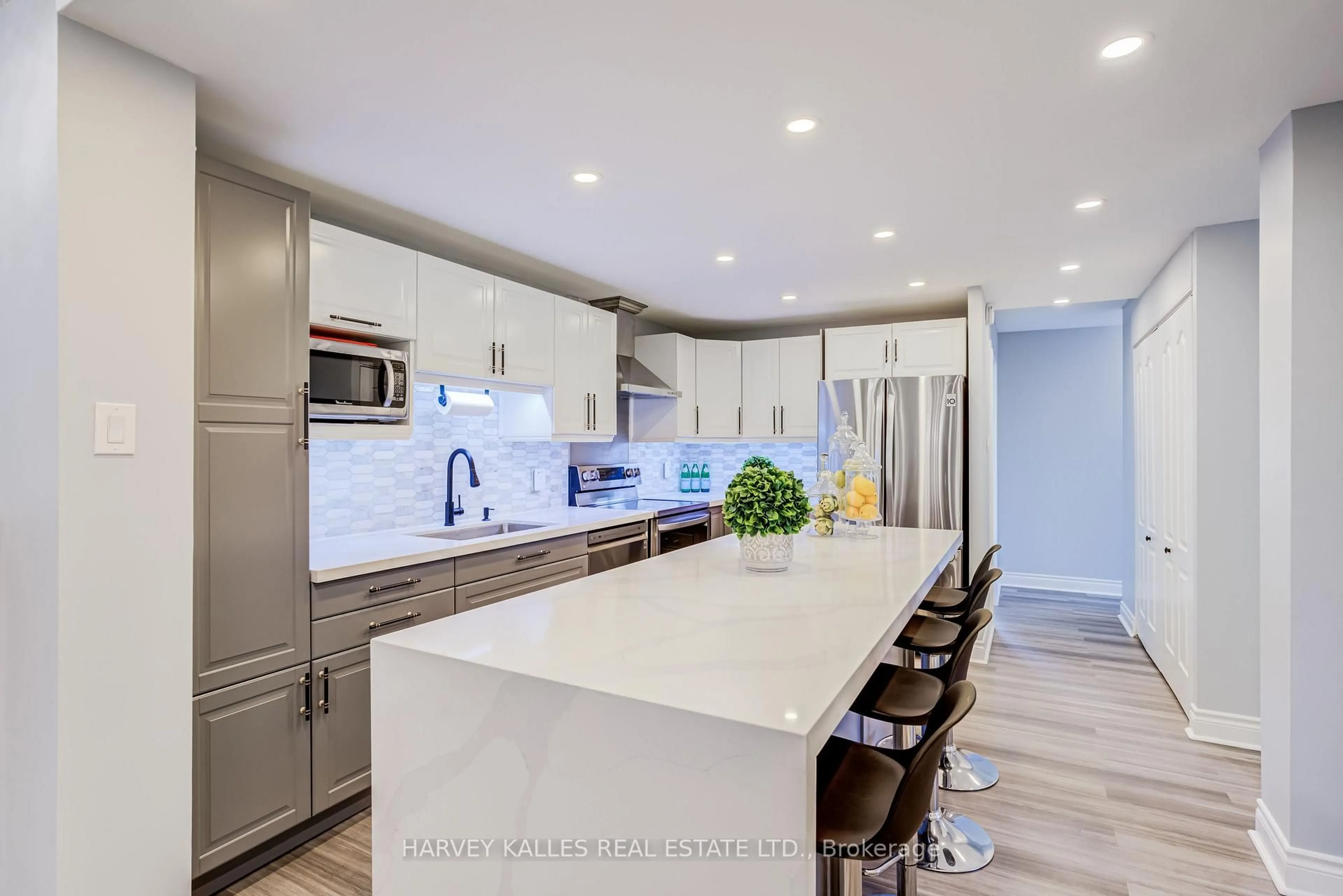 Open concept kitchen, ceramic/tile floor for 65 Huntingdale Blvd #103, Toronto Ontario M1W 2P1