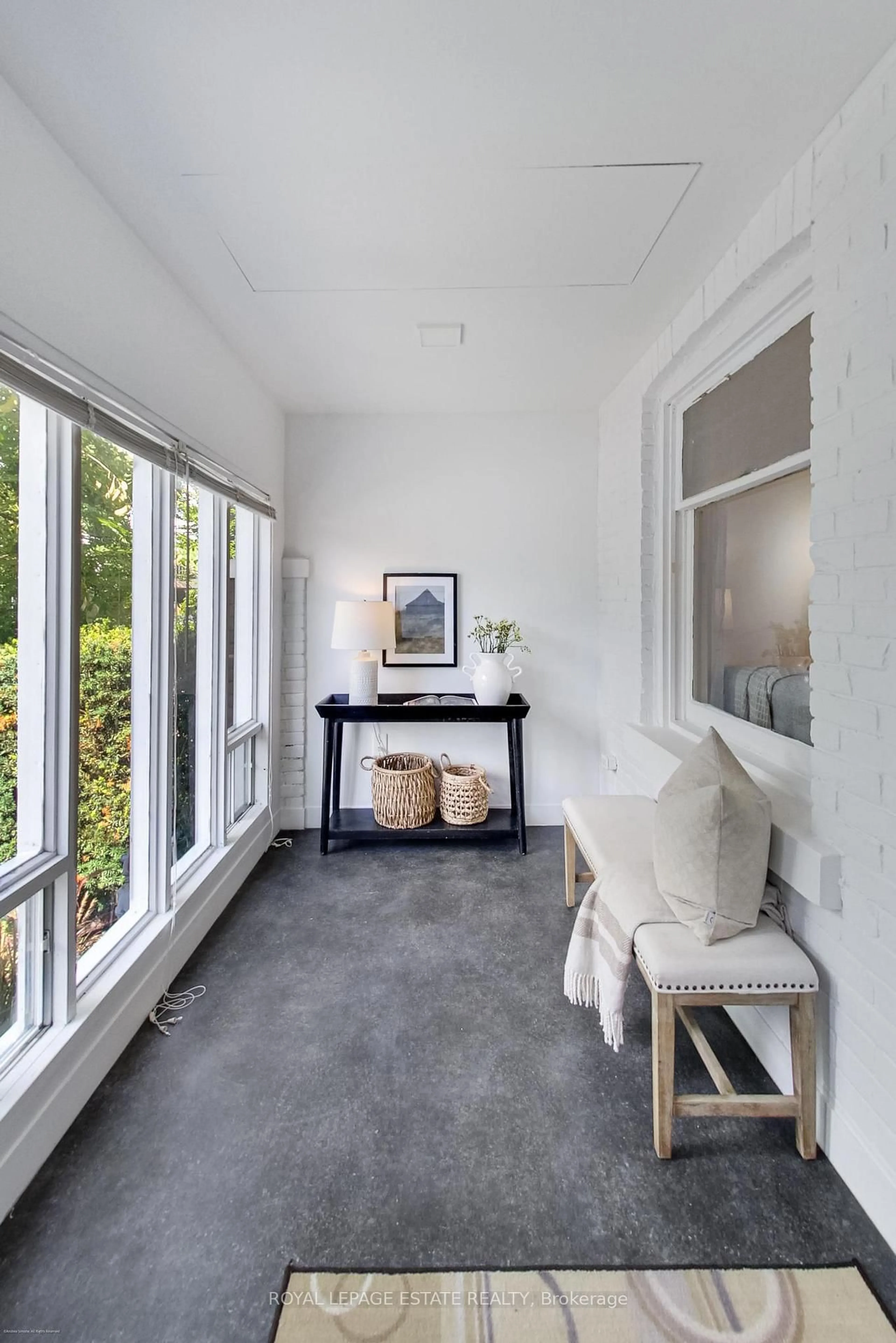 Indoor entryway for 151 Drayton Ave, Toronto Ontario M4C 3M1