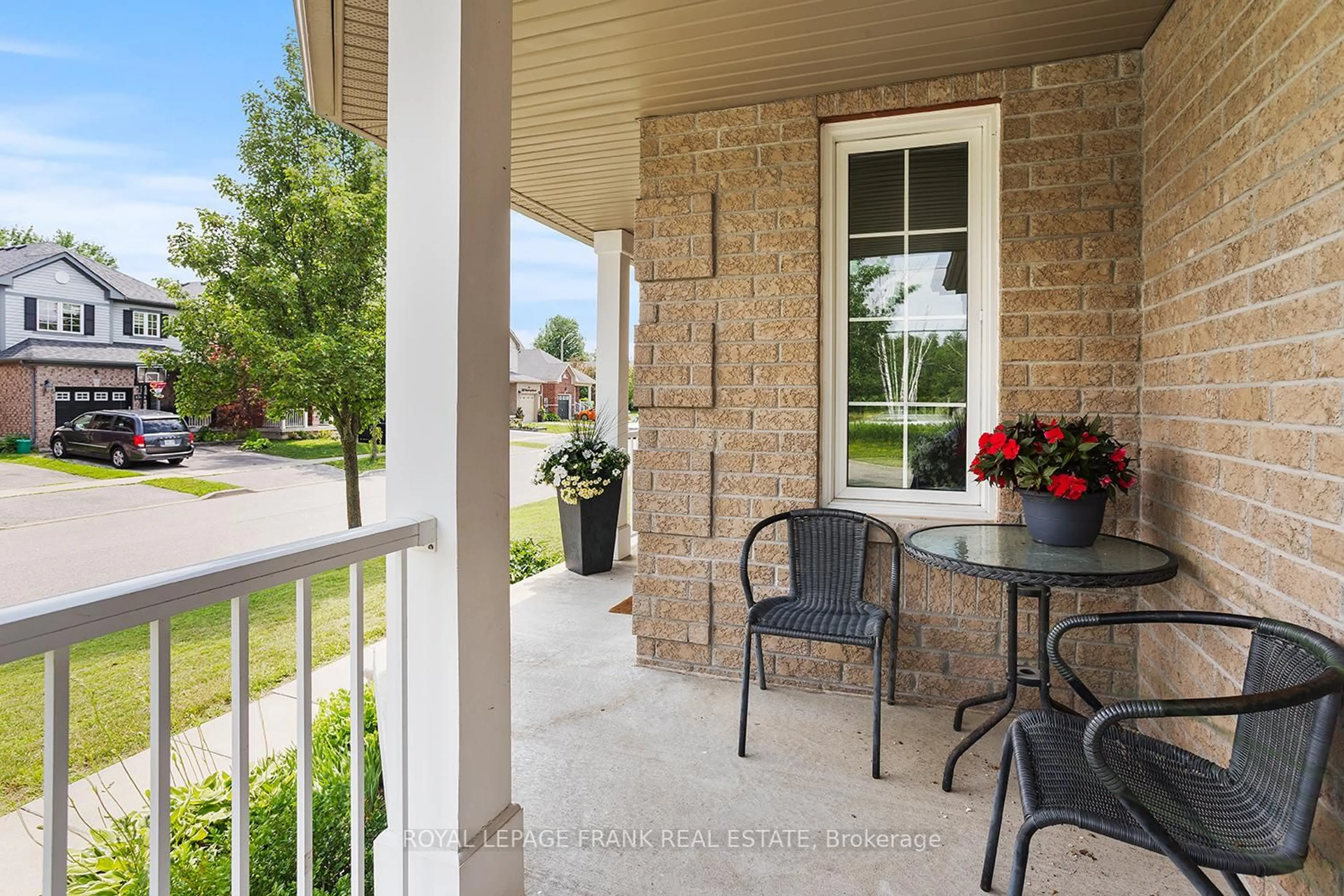Patio, street for 1340 Wadebridge Cres, Oshawa Ontario L1K 3B2