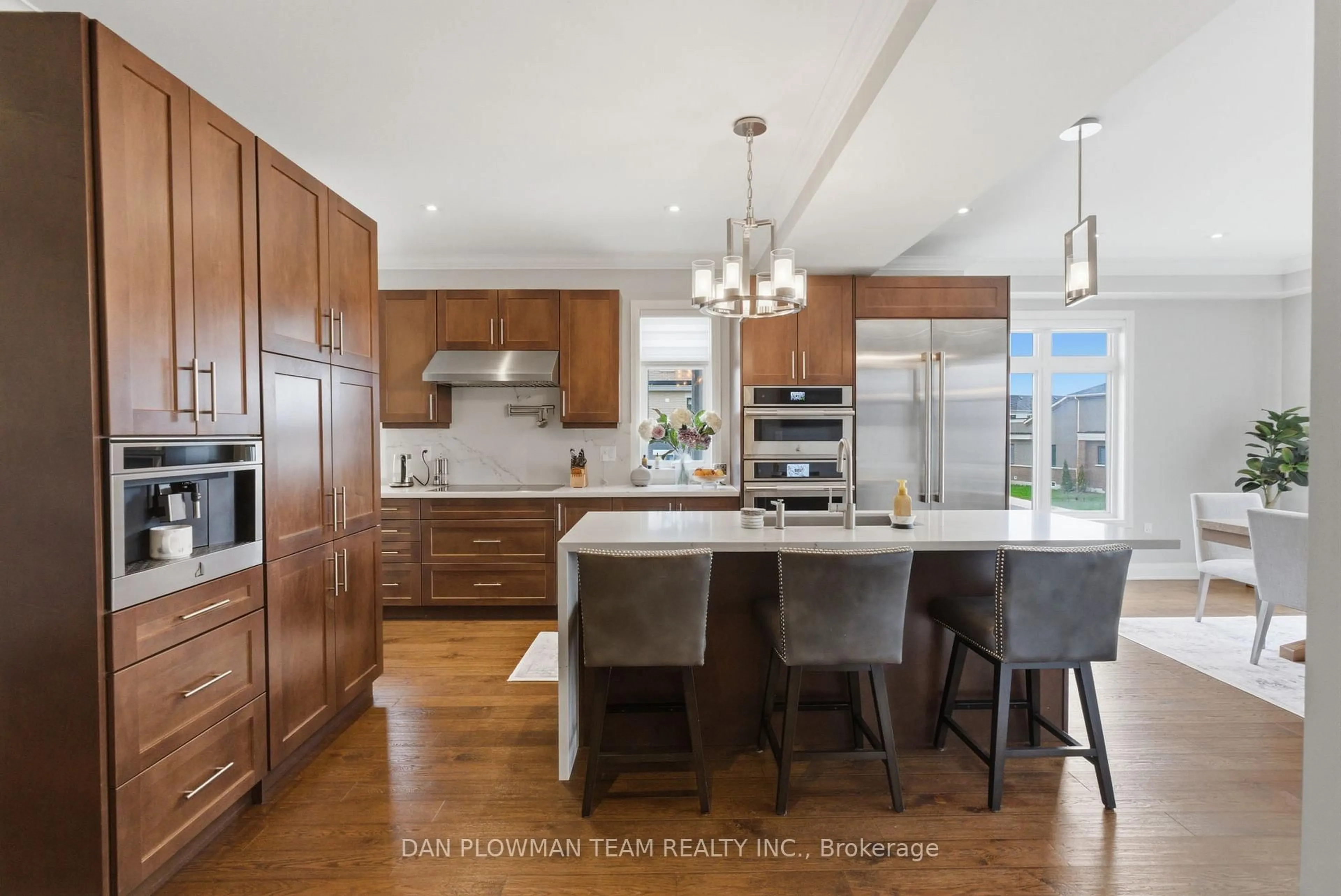 Open concept kitchen, unknown for 779 Port Darlington Rd, Clarington Ontario L1C 3K3