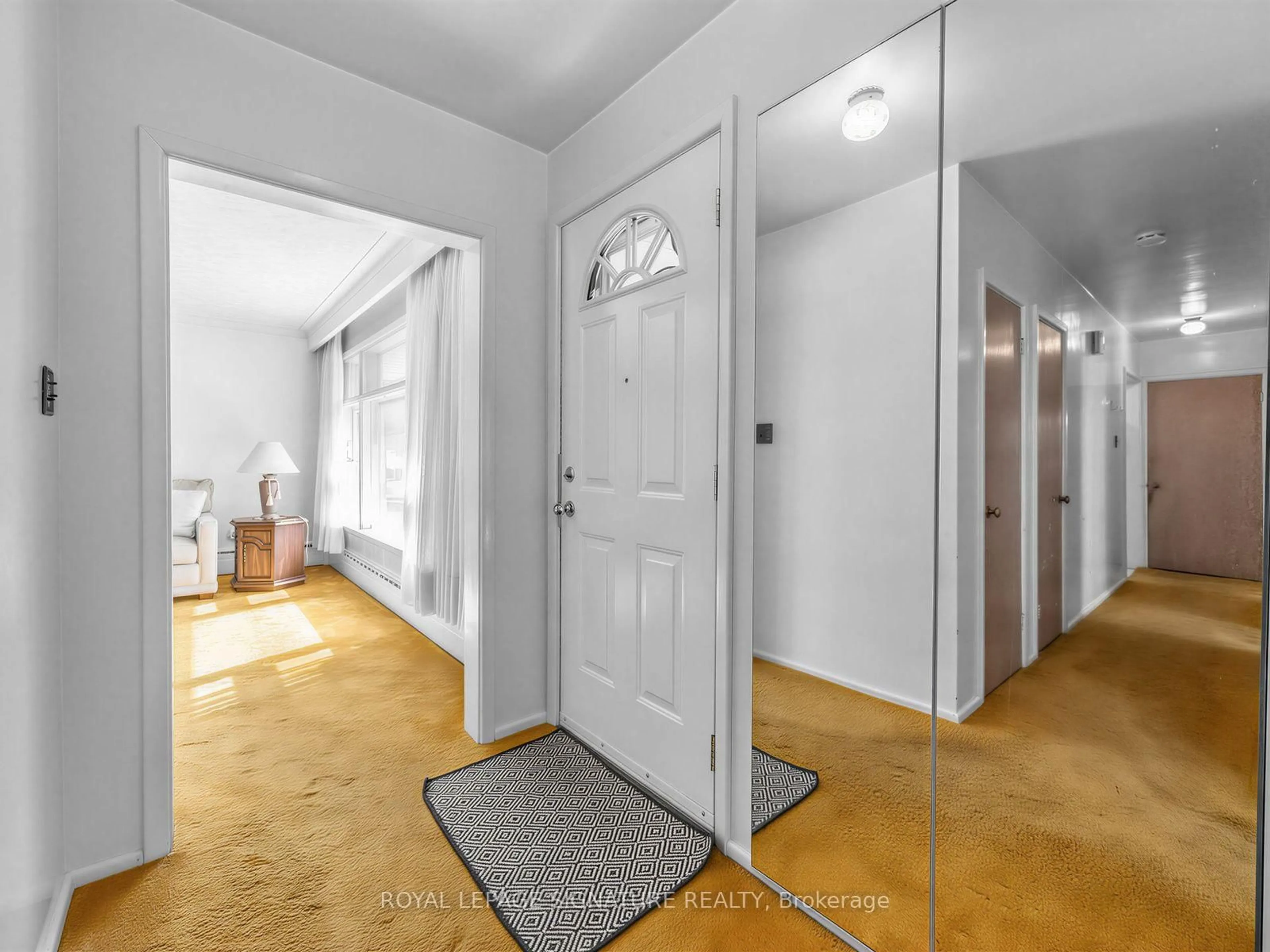 Indoor entryway for 68 Beacham Cres, Toronto Ontario M1T 1N1
