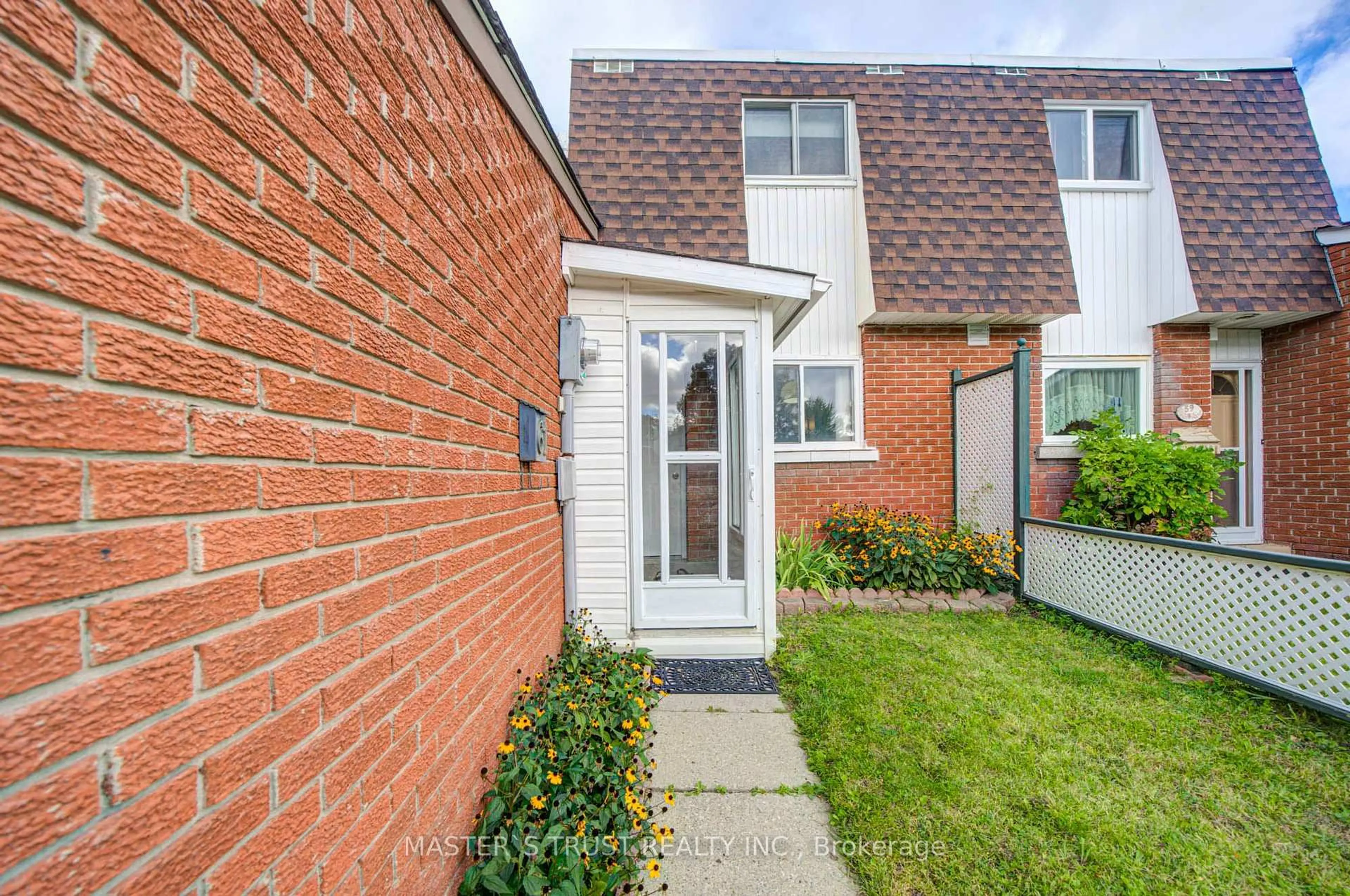 Home with brick exterior material, street for 61 Wiggens Crt, Toronto Ontario M1B 1K3