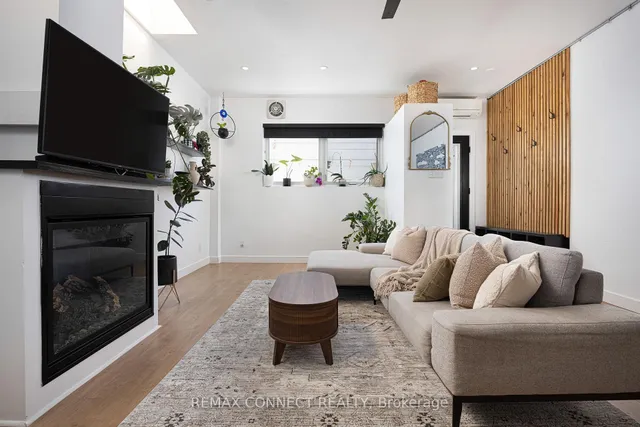 99 Coleman Ave #106, Toronto 5