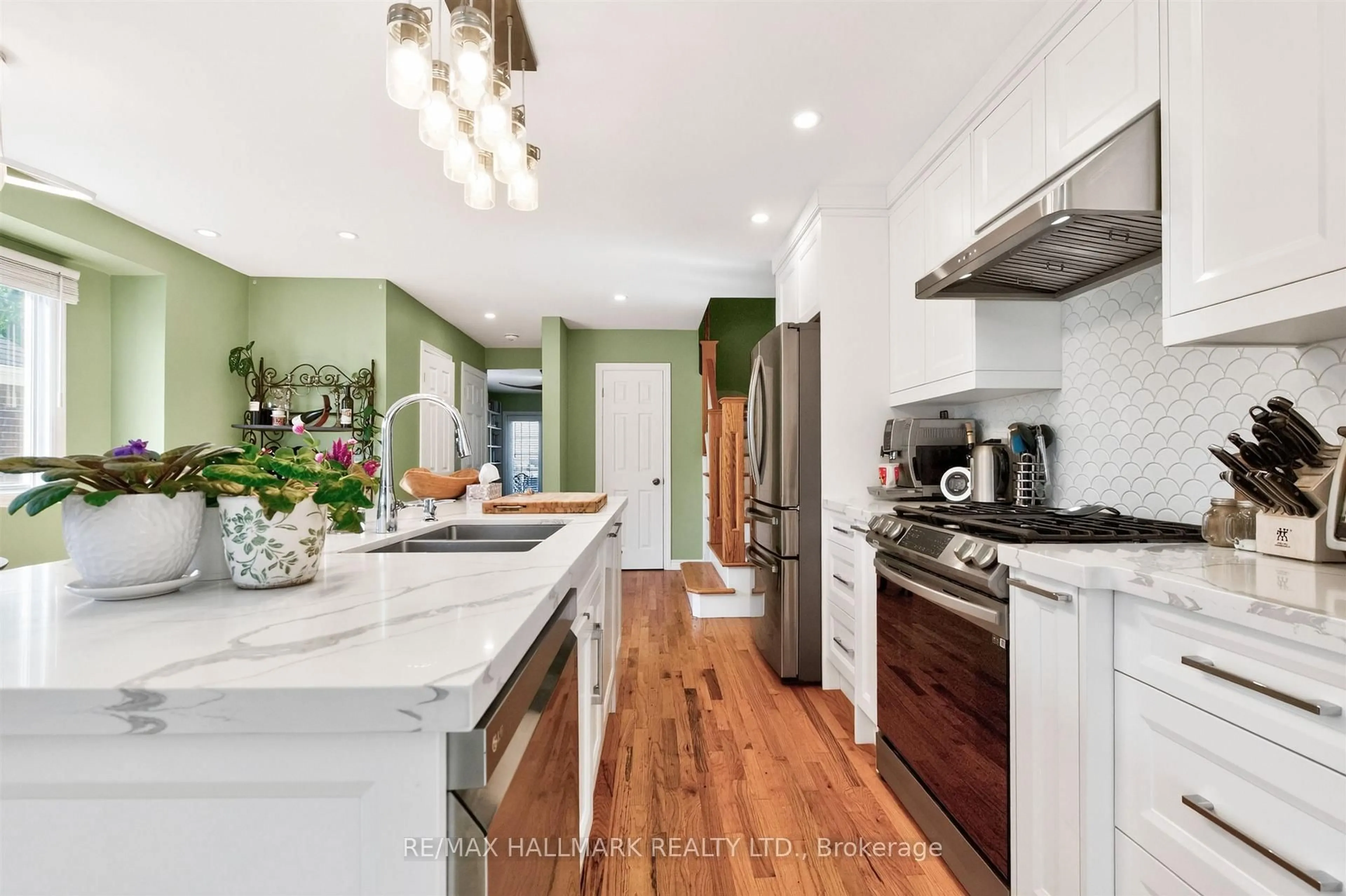 Open concept kitchen, unknown for 110 Harding Blvd, Toronto Ontario M1N 3E2
