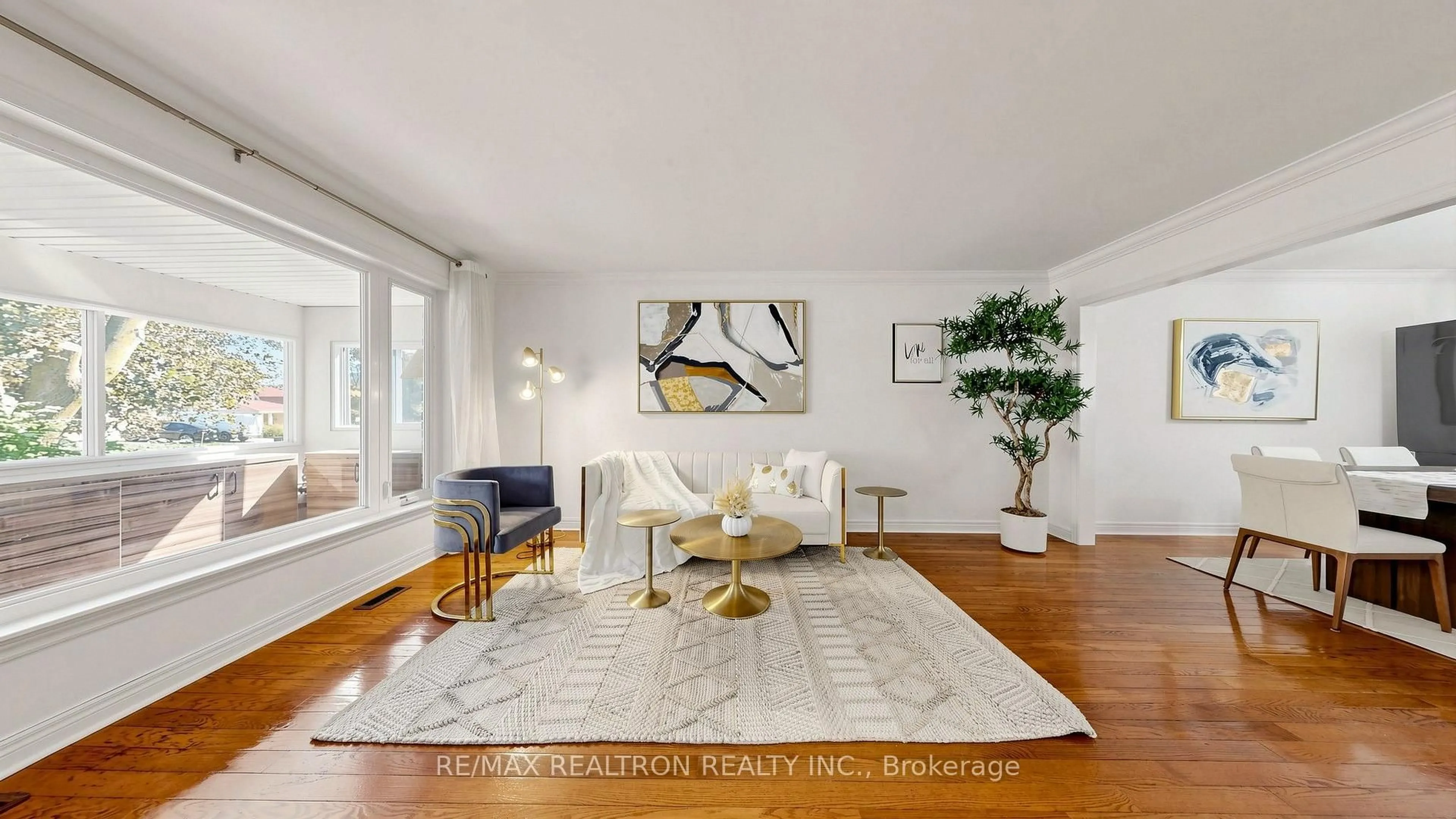 Living room with furniture, unknown for 229 CHARTLAND Blvd, Toronto Ontario M1S 2S4
