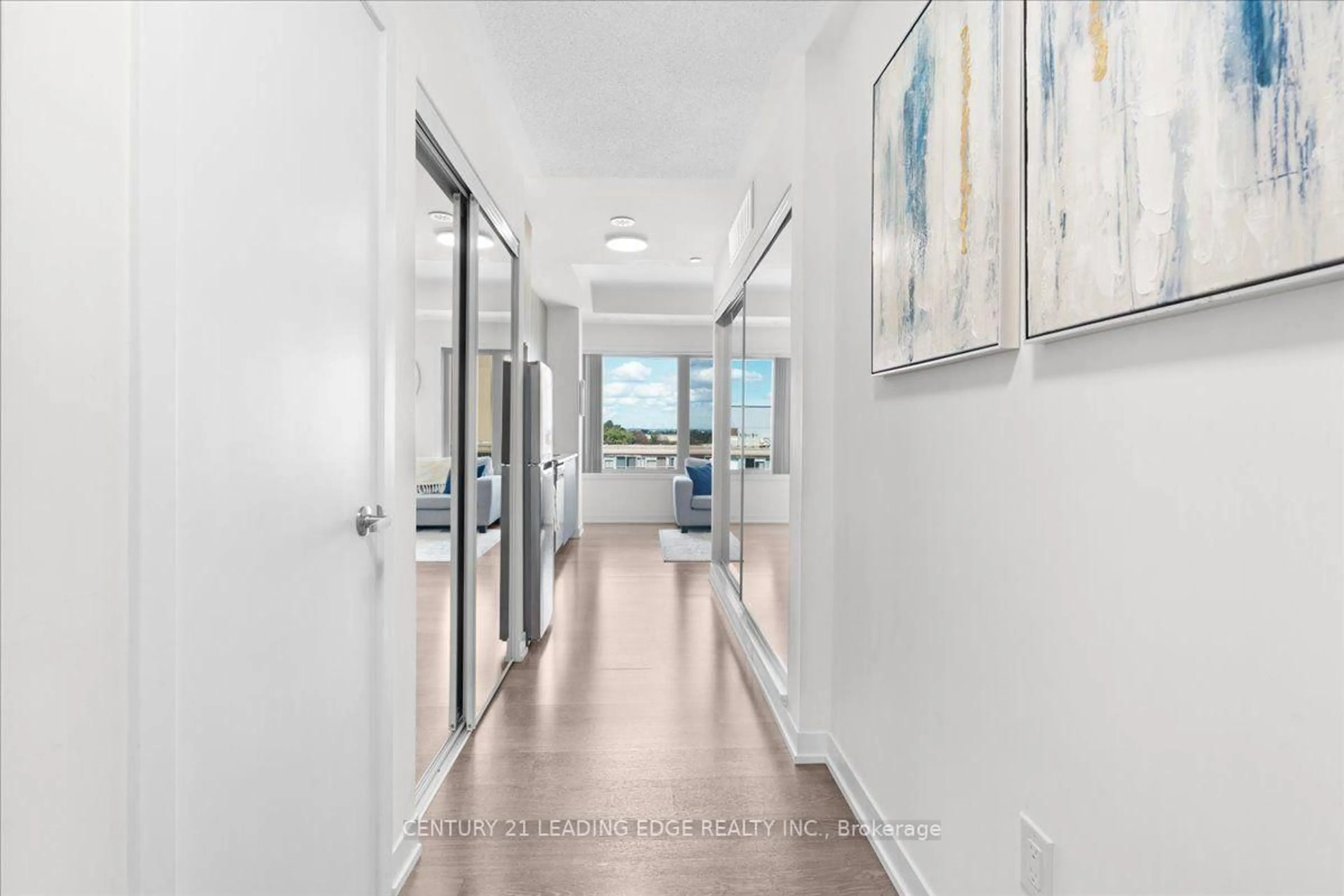 Indoor foyer for 5131 Sheppard Ave #613, Toronto Ontario M1B 0C8