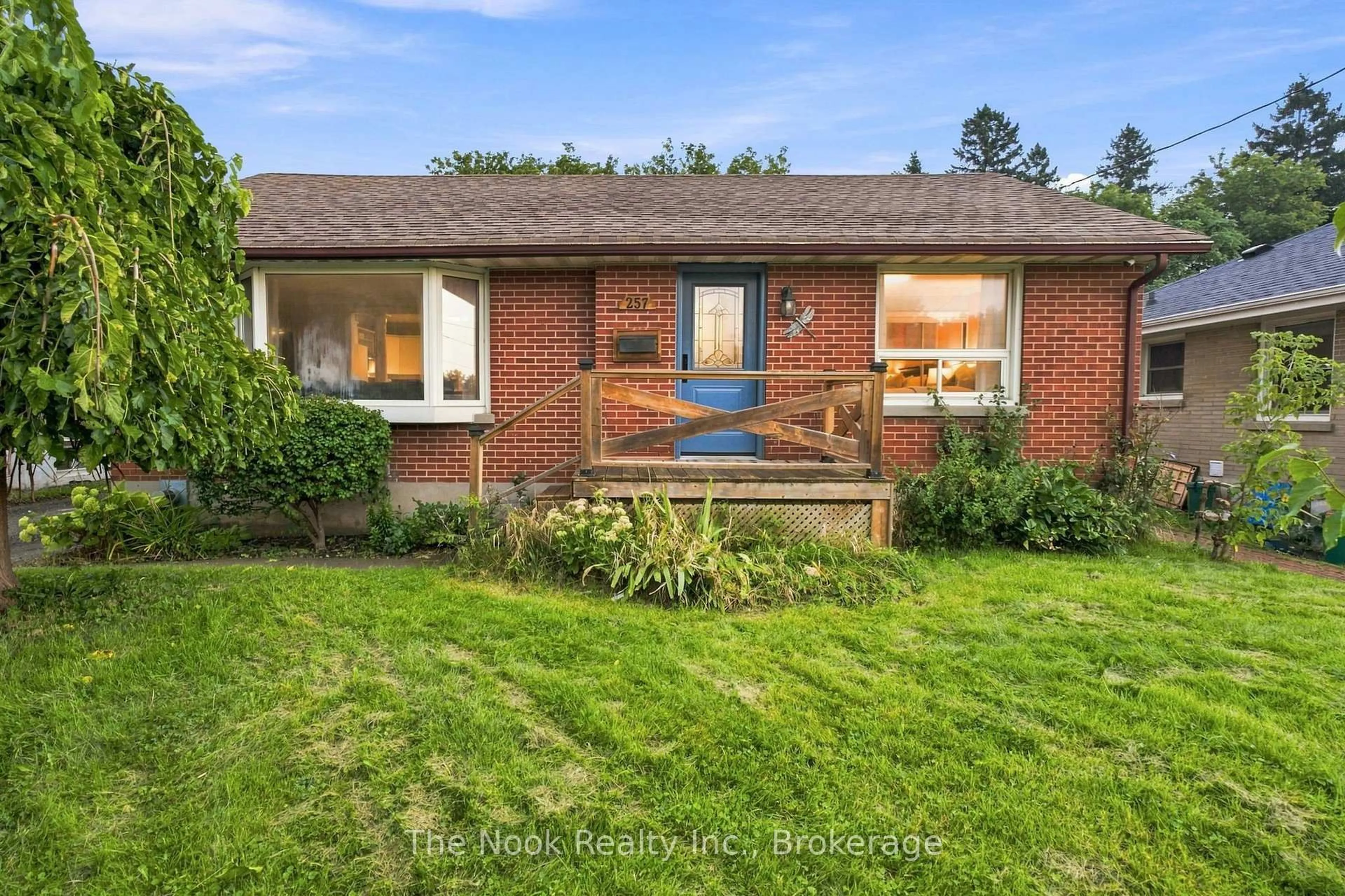 Home with brick exterior material, unknown for 257 Wilson Rd, Oshawa Ontario L1H 6C4