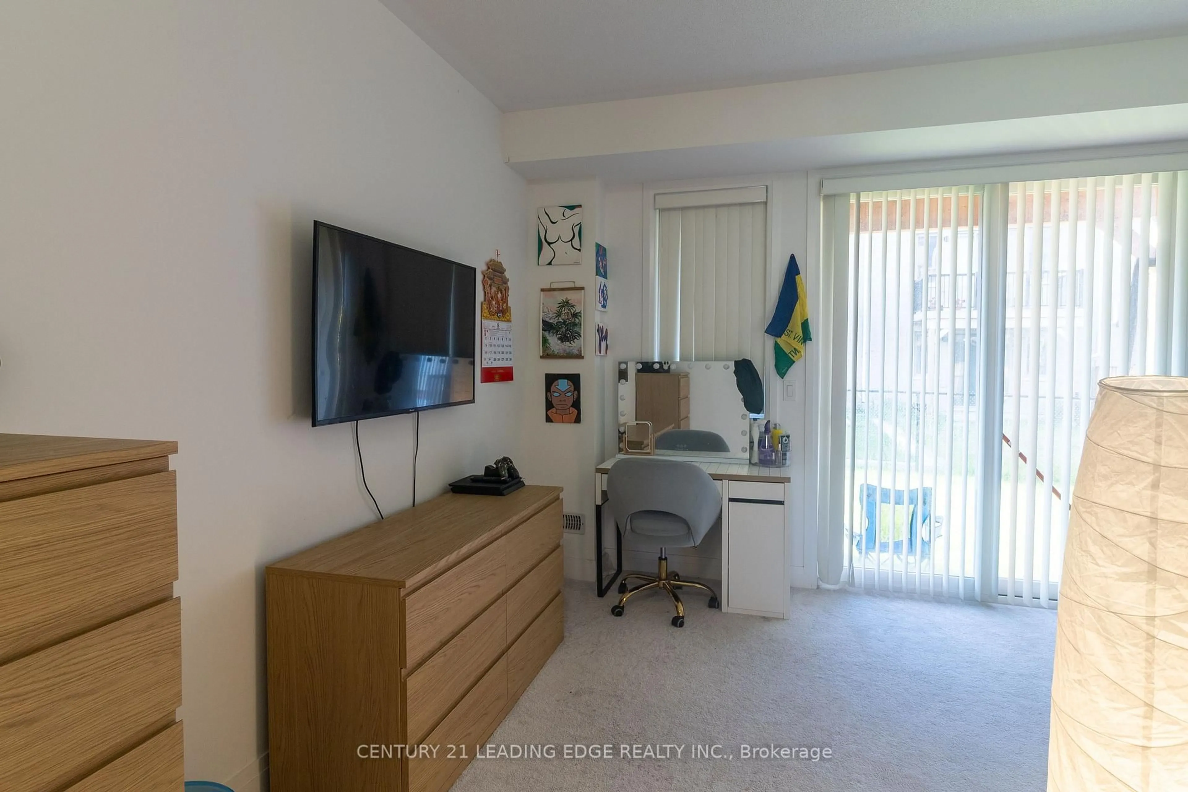 A pic of a room for 6 Nautical Way, Whitby Ontario L1N 0N2