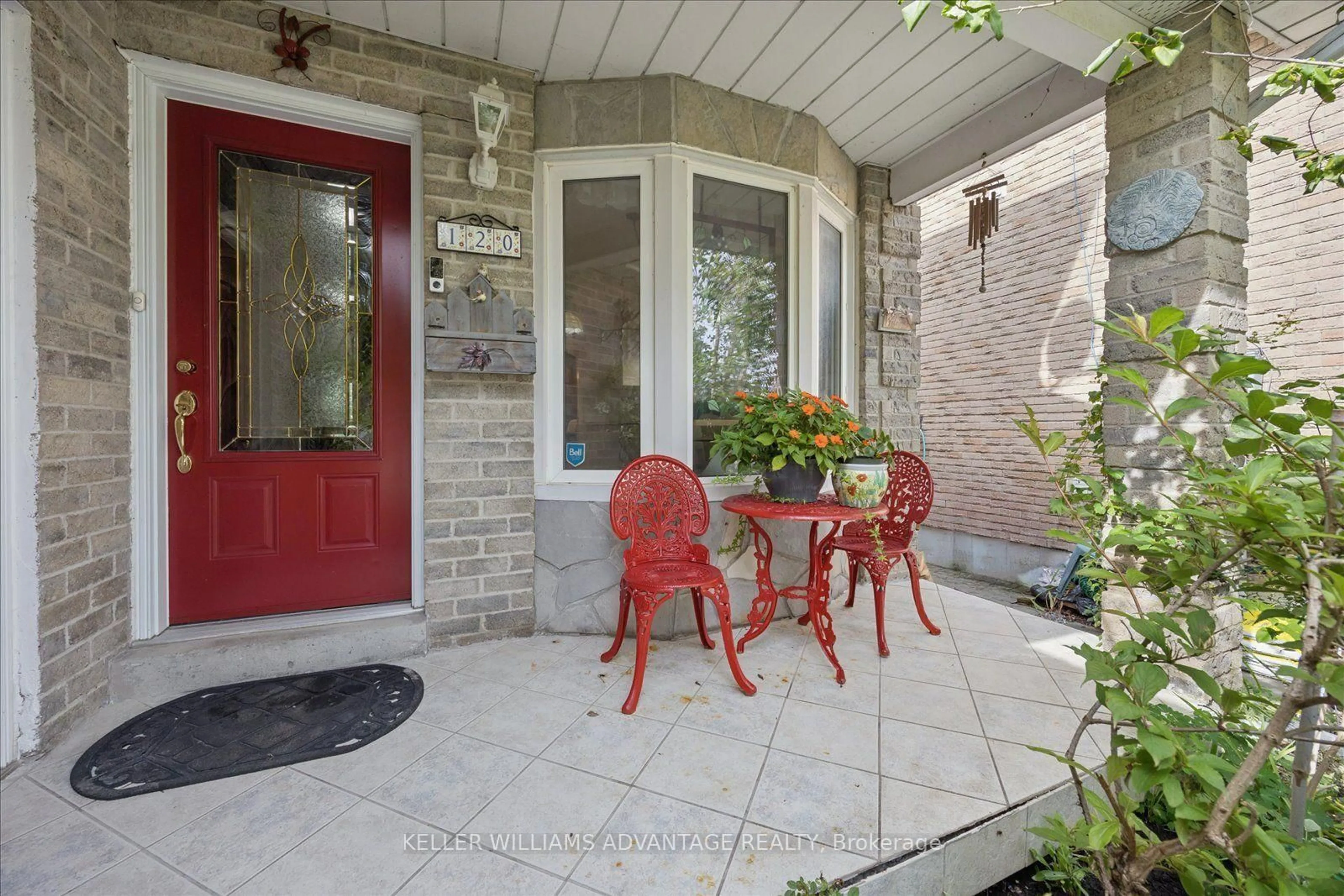Patio, street for 120 Winter Gardens Tr, Toronto Ontario M1C 3N7
