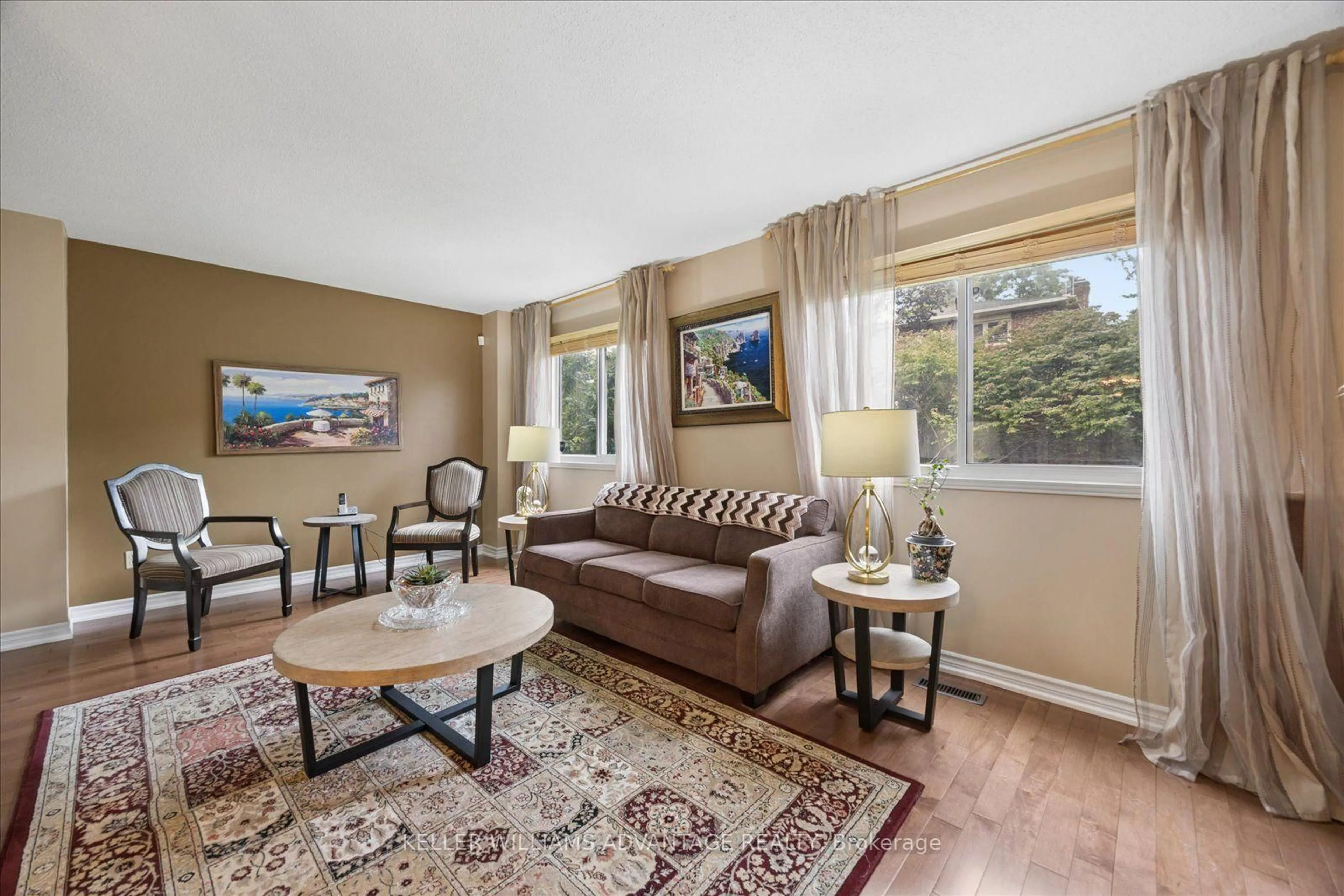 Living room with furniture, unknown for 120 Winter Gardens Tr, Toronto Ontario M1C 3N7