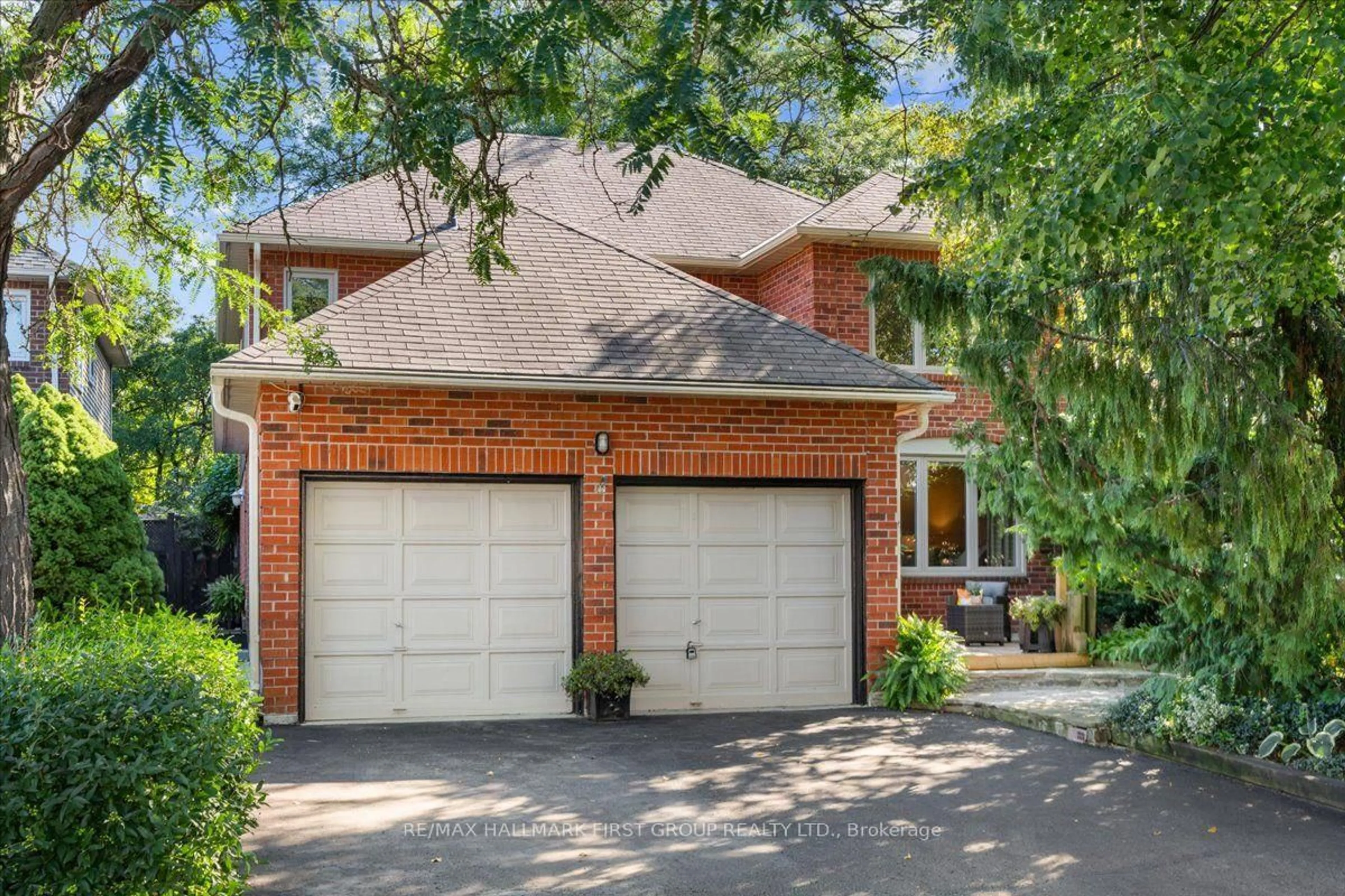 Home with brick exterior material, street for 1159 Pebblestone Cres, Pickering Ontario L1X 1A6