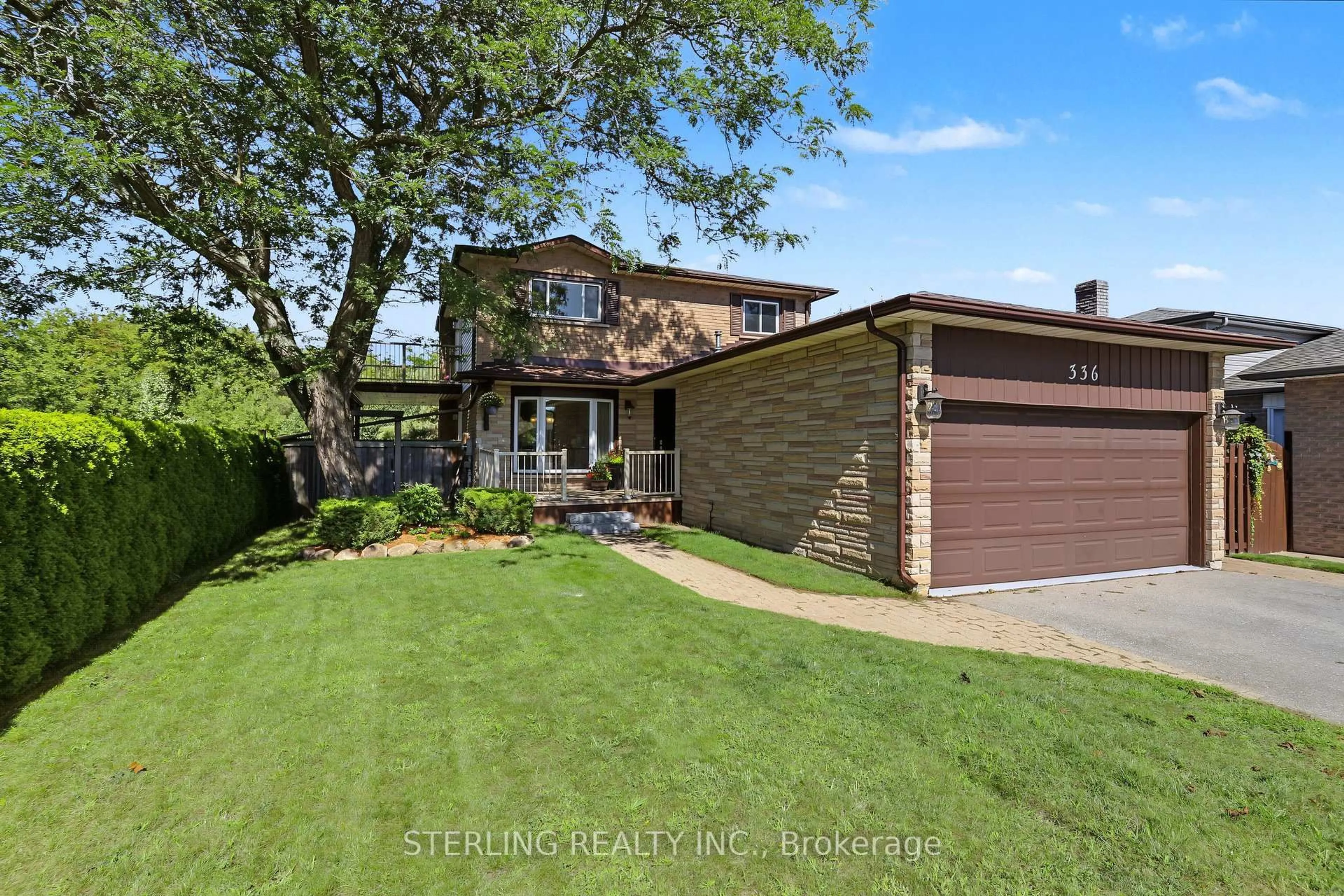 Home with brick exterior material, street for 336 Gothic Crt, Oshawa Ontario L1G 7J2