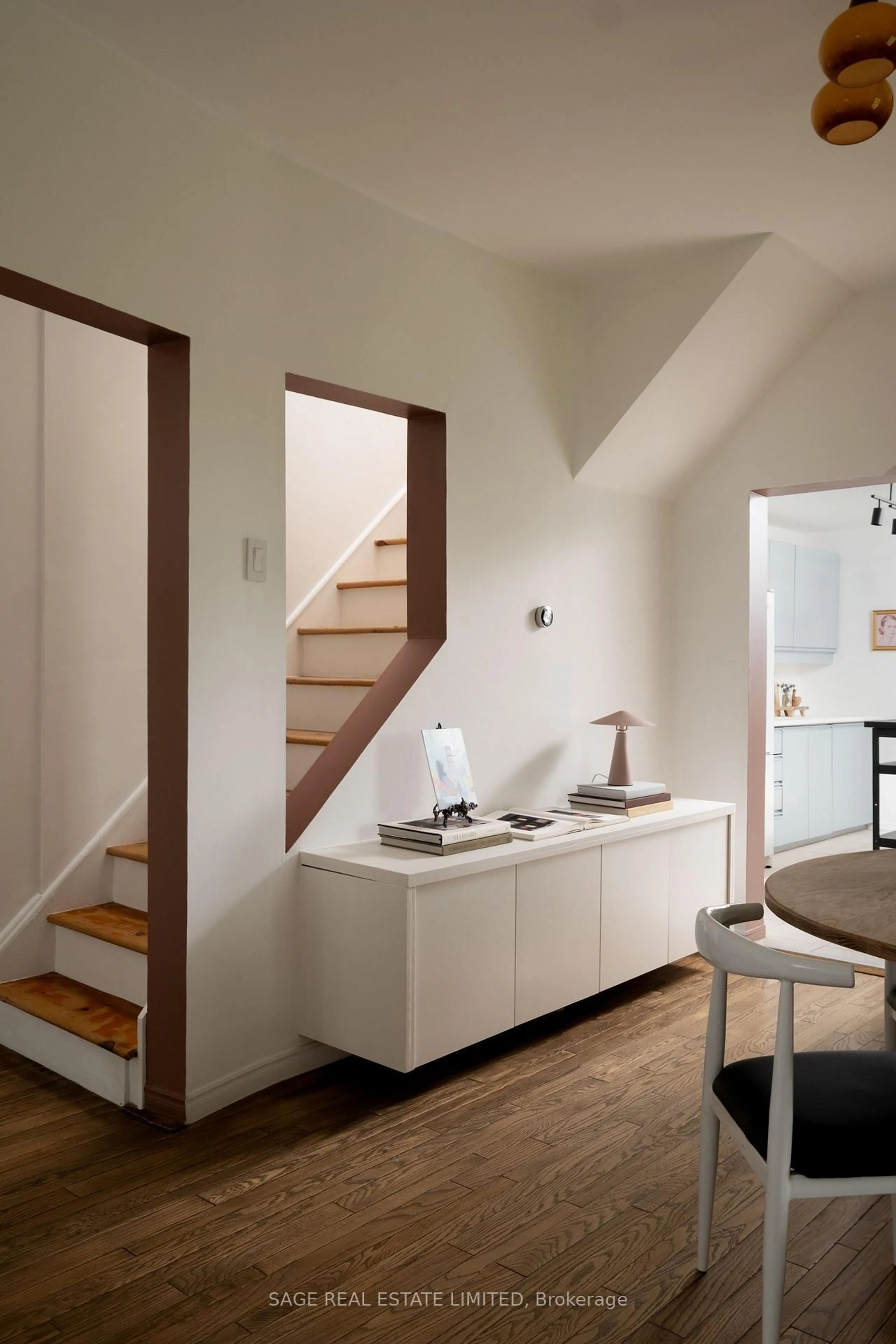 Unknown for 29 Bushell Ave, Toronto Ontario M4M 3B8