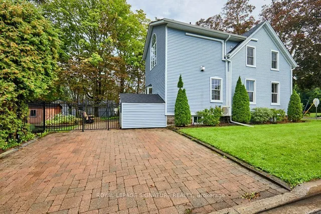 311 Byron St, Whitby 4