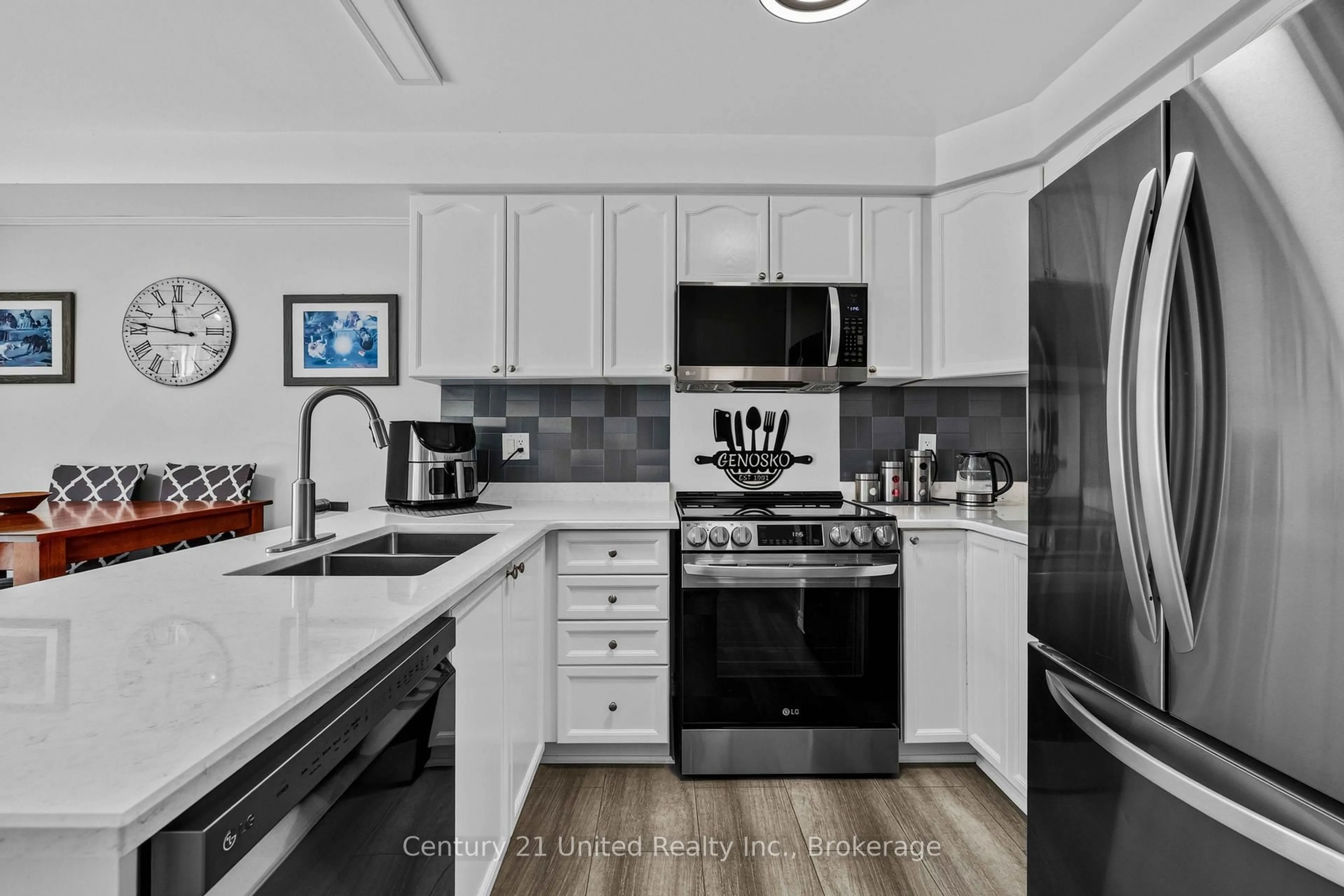 Open concept kitchen, ceramic/tile floor for 49 Waterview Lane, Clarington Ontario L1B 1P5