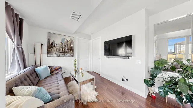 25 Town Centre Crt #325, Toronto 4