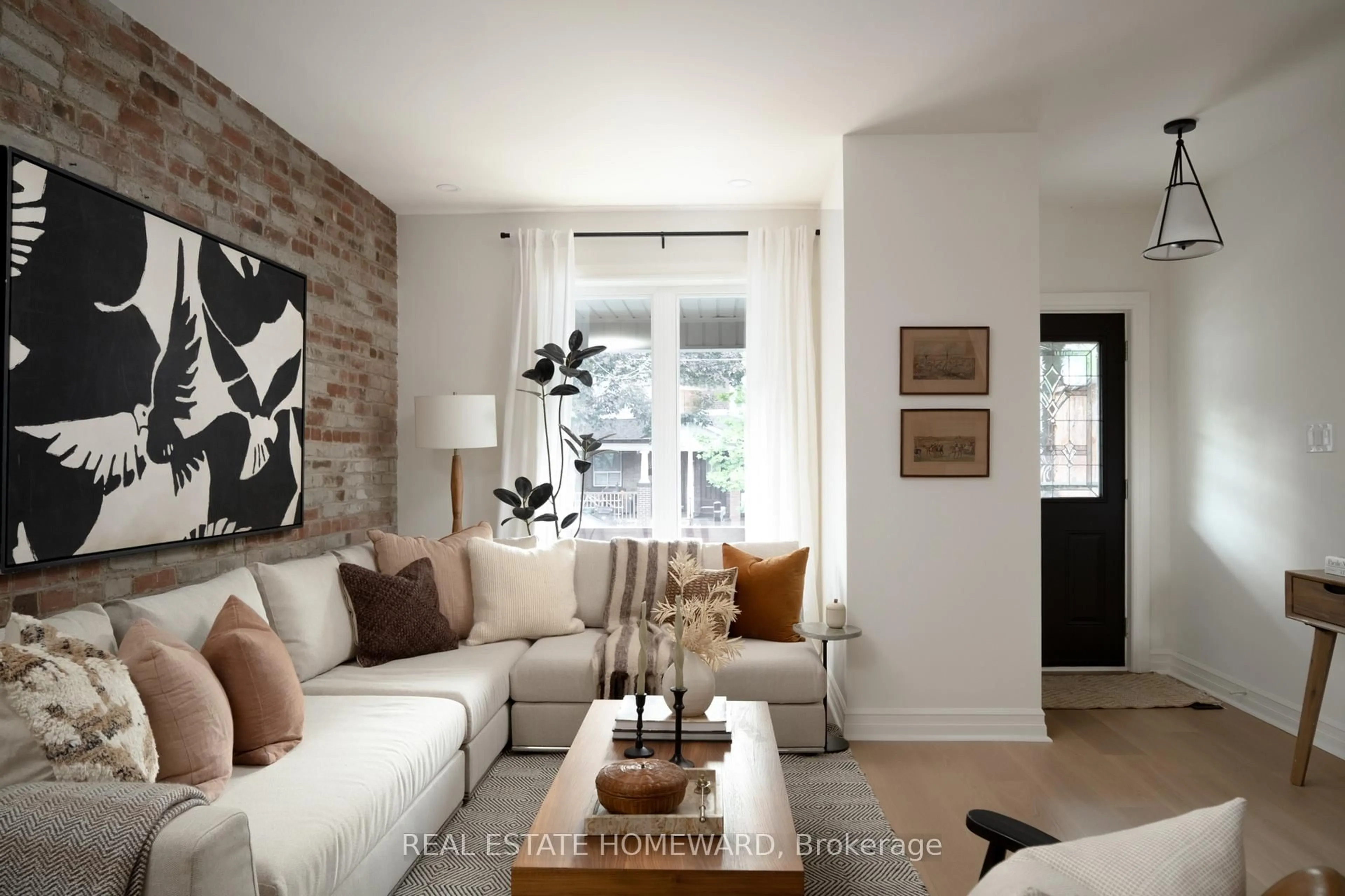 Living room with furniture, unknown for 188 Hastings Ave, Toronto Ontario M4L 2L7