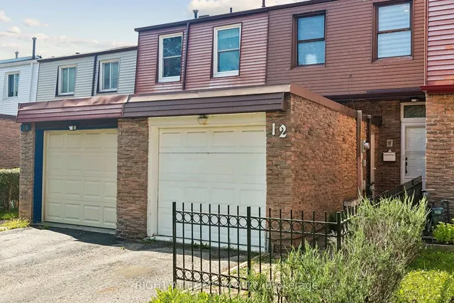 12 l'amoreaux Dr, Toronto 2