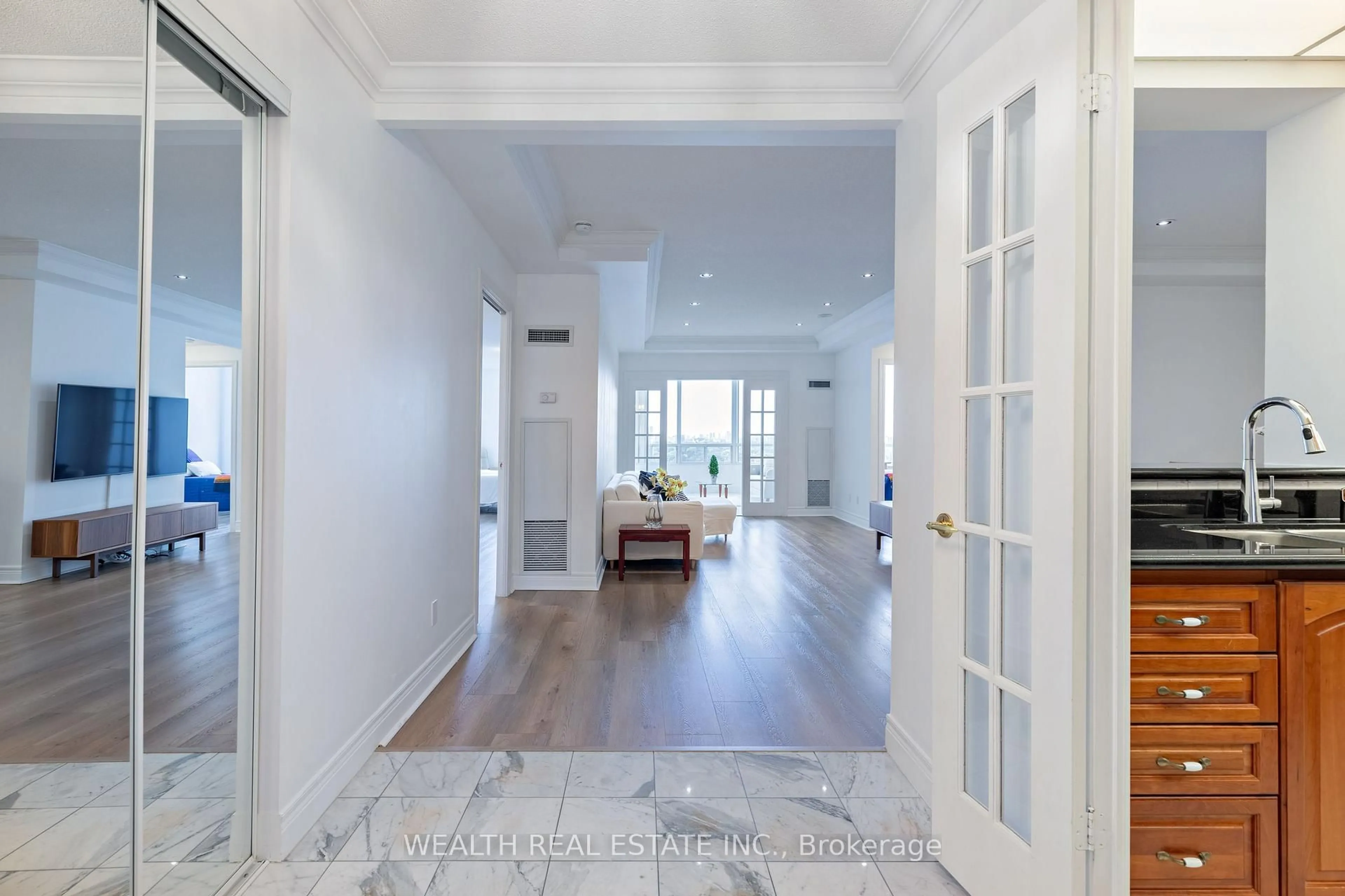 Indoor entryway for 138 Bonis Ave #PH21, Toronto Ontario M1T 3V9