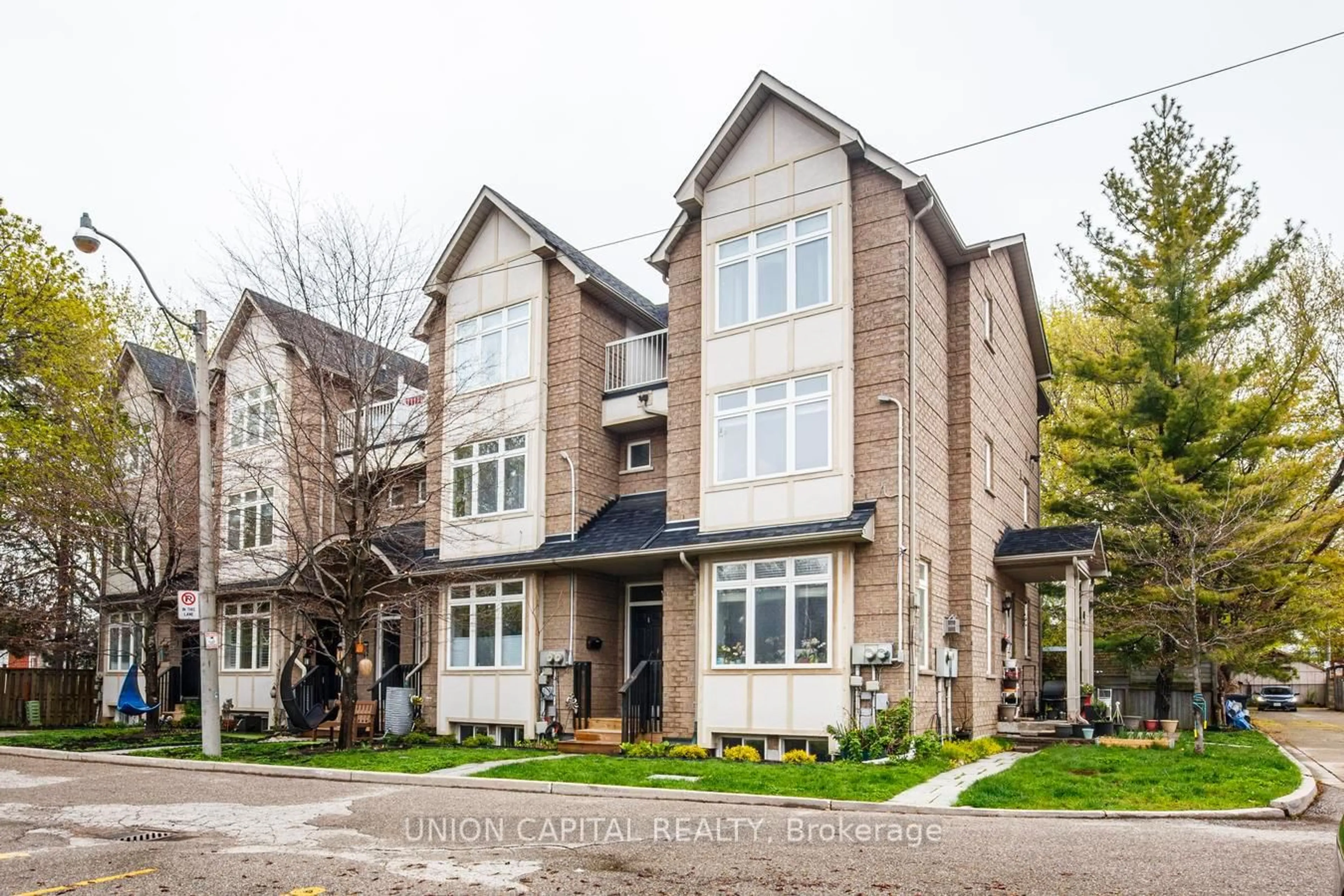 Home with brick exterior material, street for 1 Bastedo Ave #8, Toronto Ontario M4C 5S7