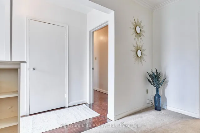 15 Bonny Lynn Crt, Toronto 5