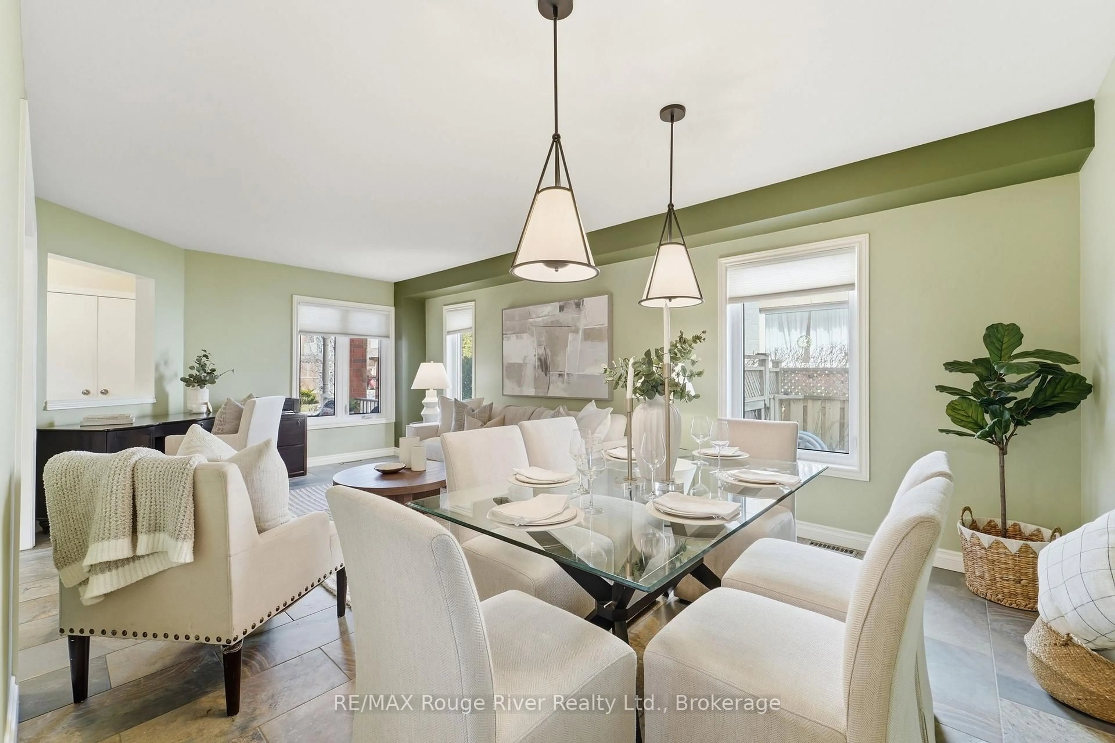 Dining room, unknown for 5 Iberville Rd, Whitby Ontario L1M 1H5