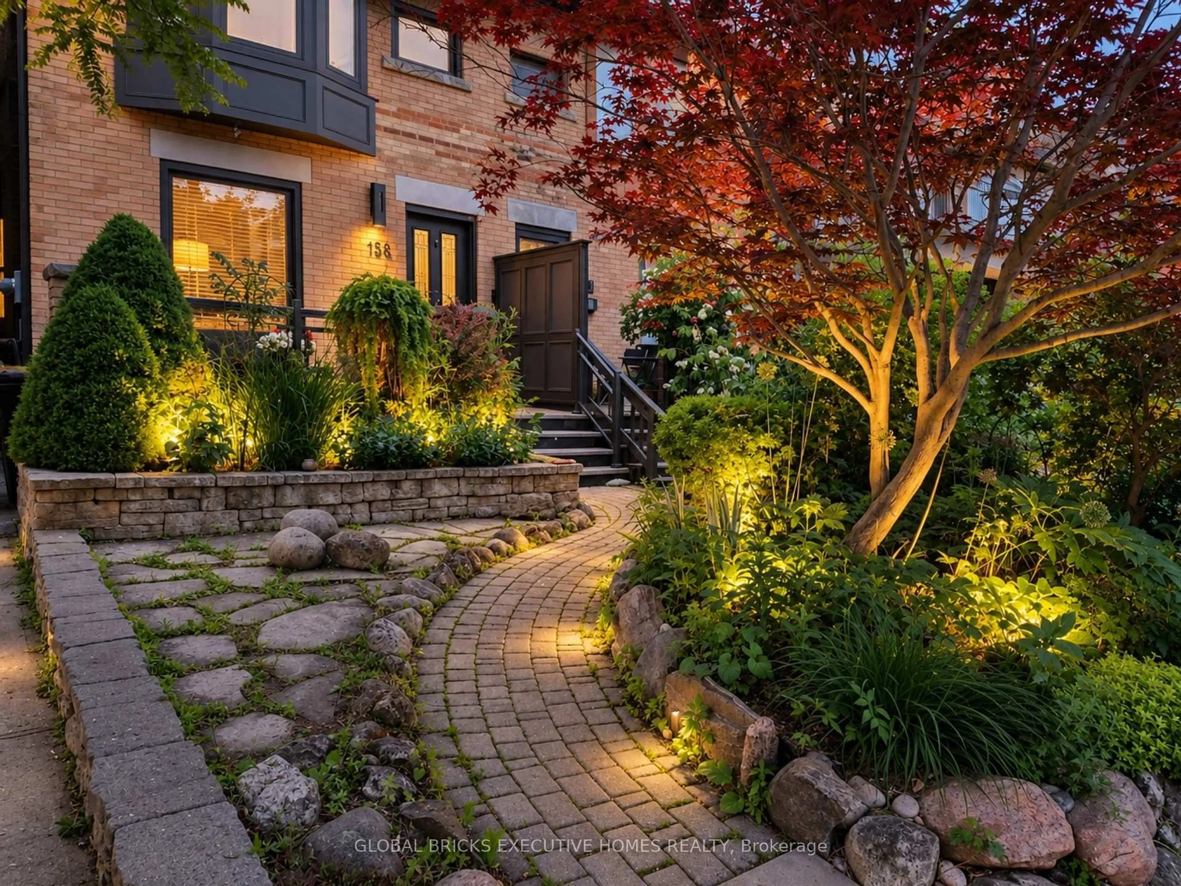 Indoor entryway for 158 Fulton Ave, Toronto Ontario M4K 1Y3