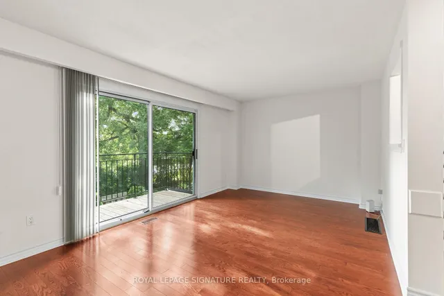 580 Eyer Dr #42, Pickering 4
