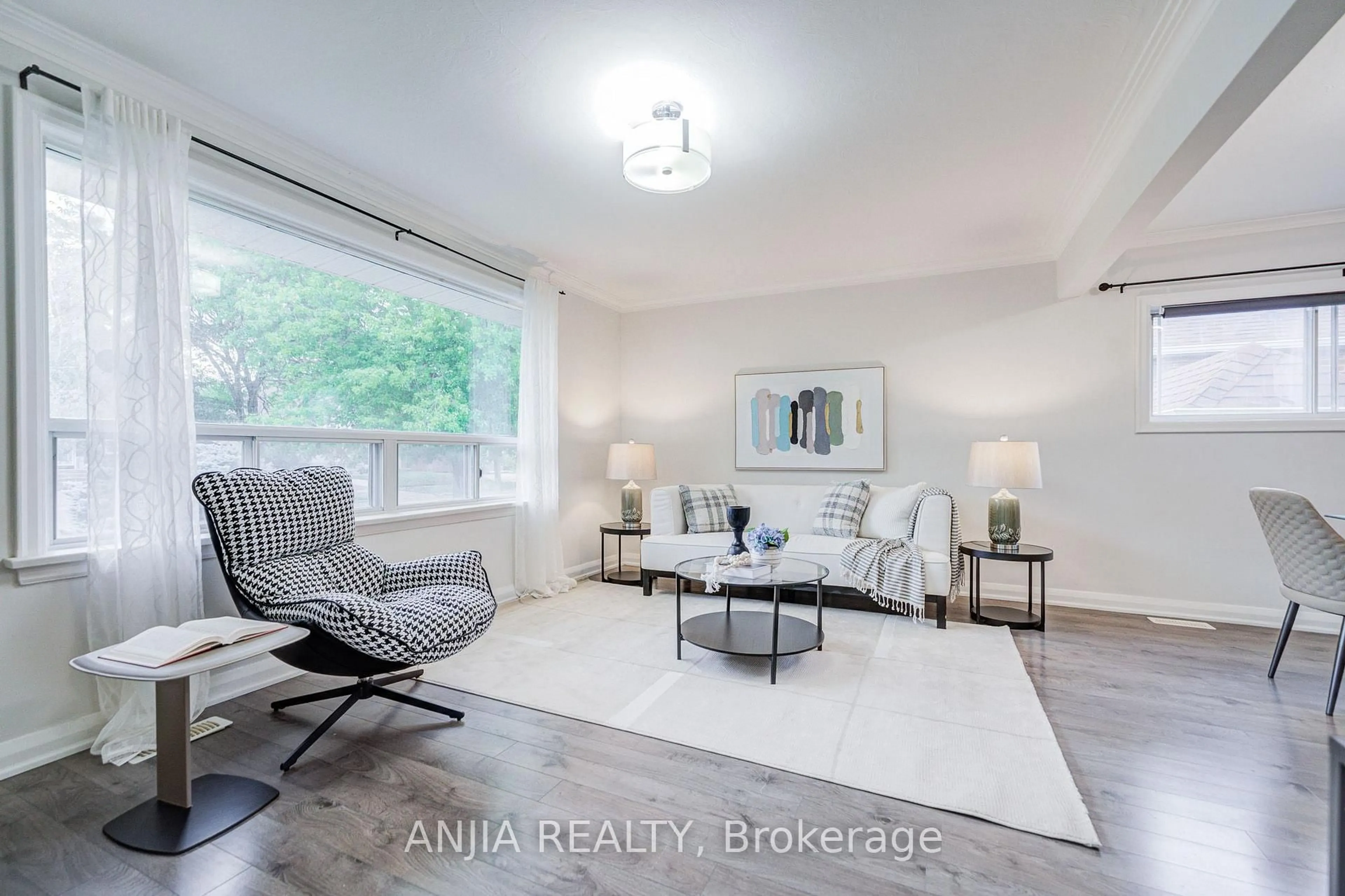 Living room with furniture, unknown for 91 Canlish Rd, Toronto Ontario M1P 1S8