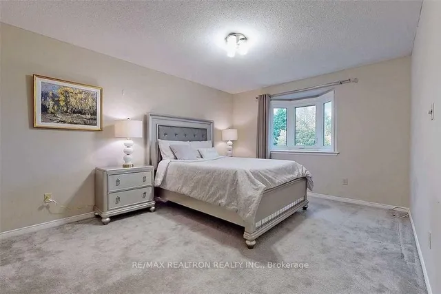 1059 Glenanna Rd, Pickering 3