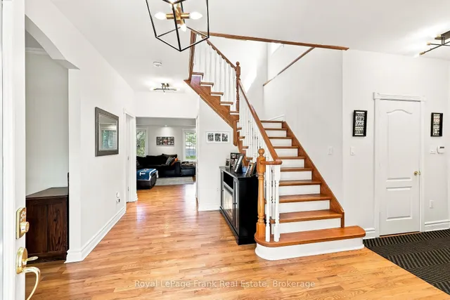 2 Wilson House Dr, Whitby 5