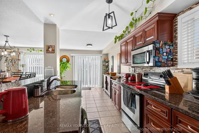 1614 Avonmore Sq, Pickering 5