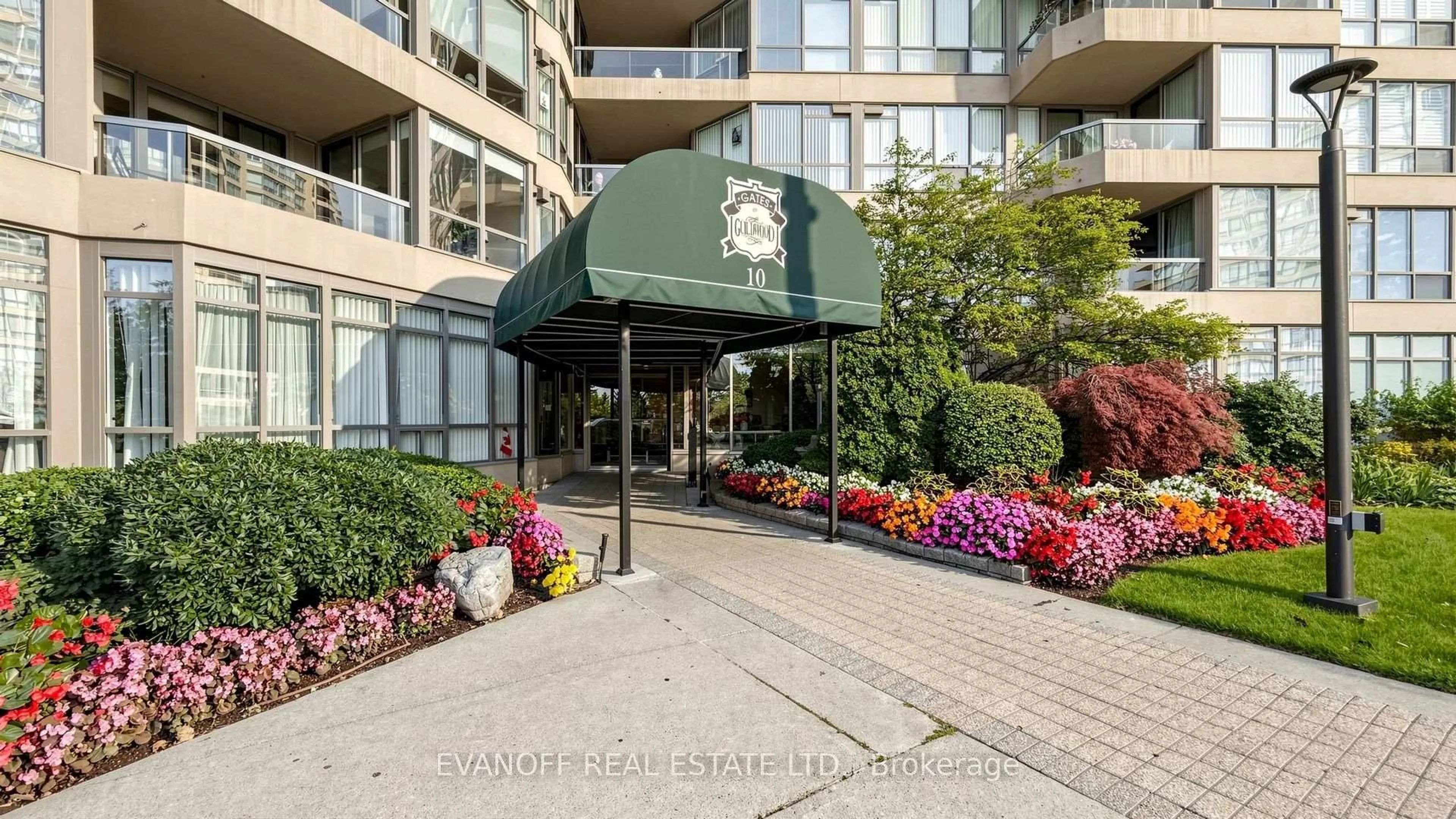 Indoor foyer for 10 Guildwood Pkwy #730, Toronto Ontario M1E 5B5