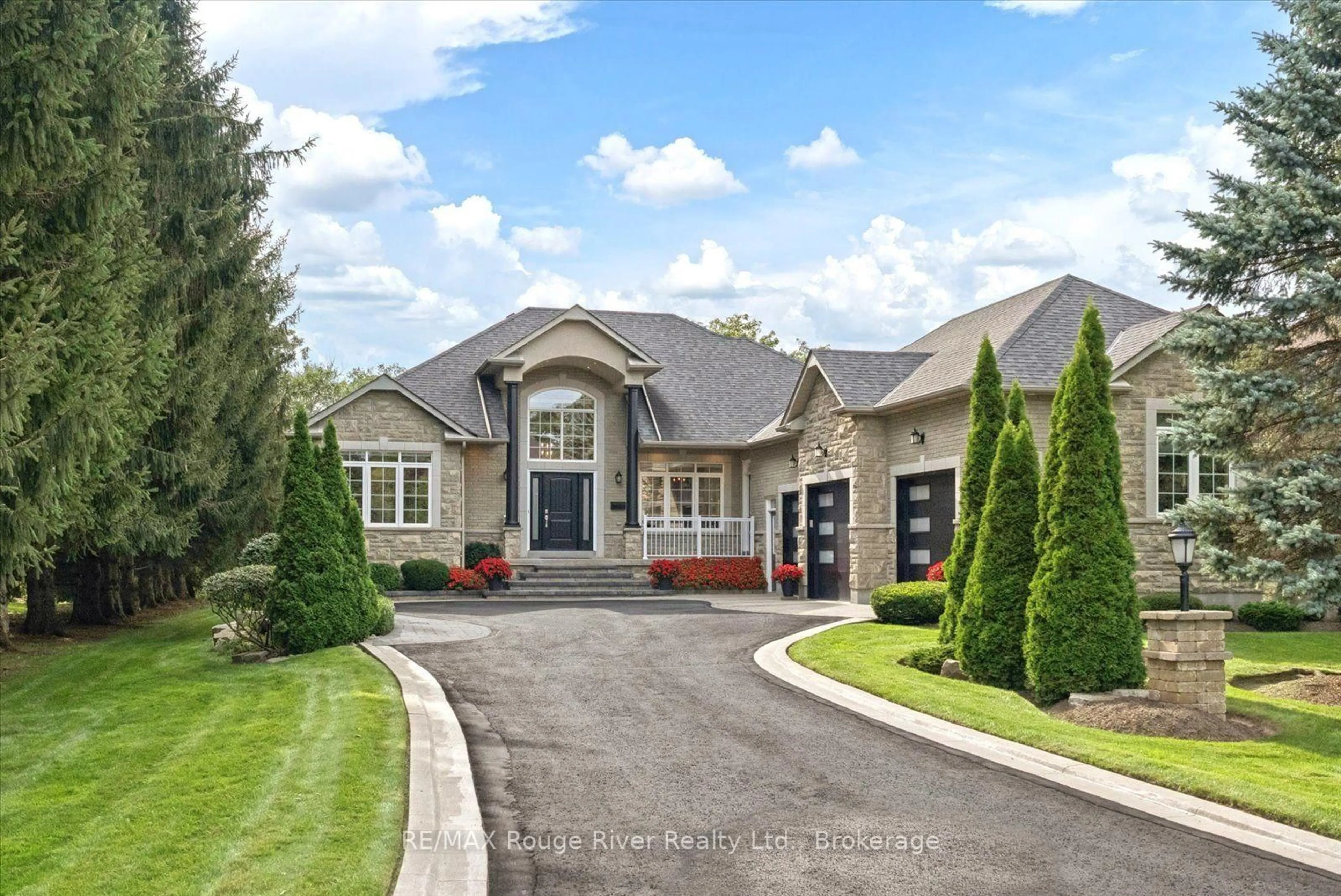 Home with brick exterior material, street for 26 Hanover Crt, Whitby Ontario L1N 7J2