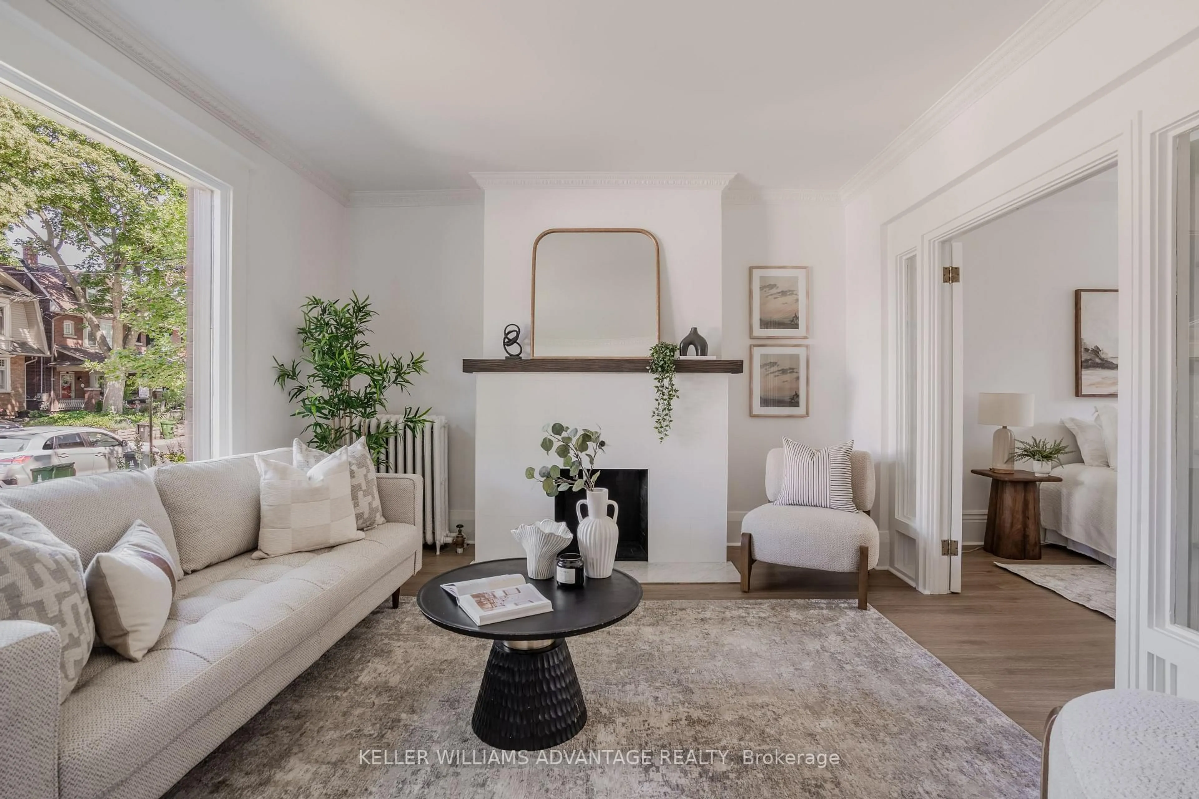 Living room with furniture, unknown for 3 Columbine Ave, Toronto Ontario M4L 1P2