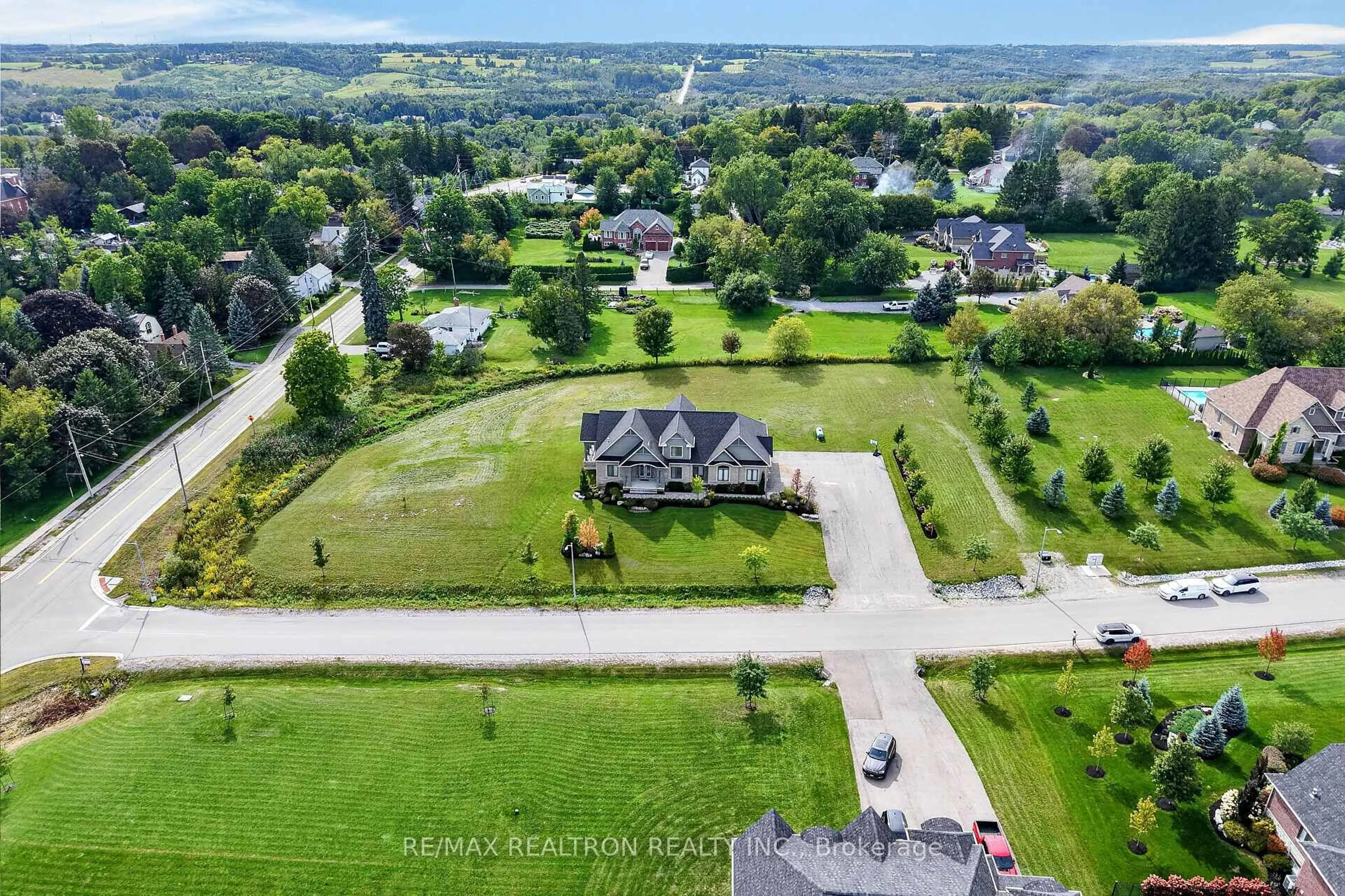 A pic from outside/outdoor area/front of a property/back of a property/a pic from drone, unknown for 57 Lionel Byam Dr, Clarington Ontario L0B 1J0