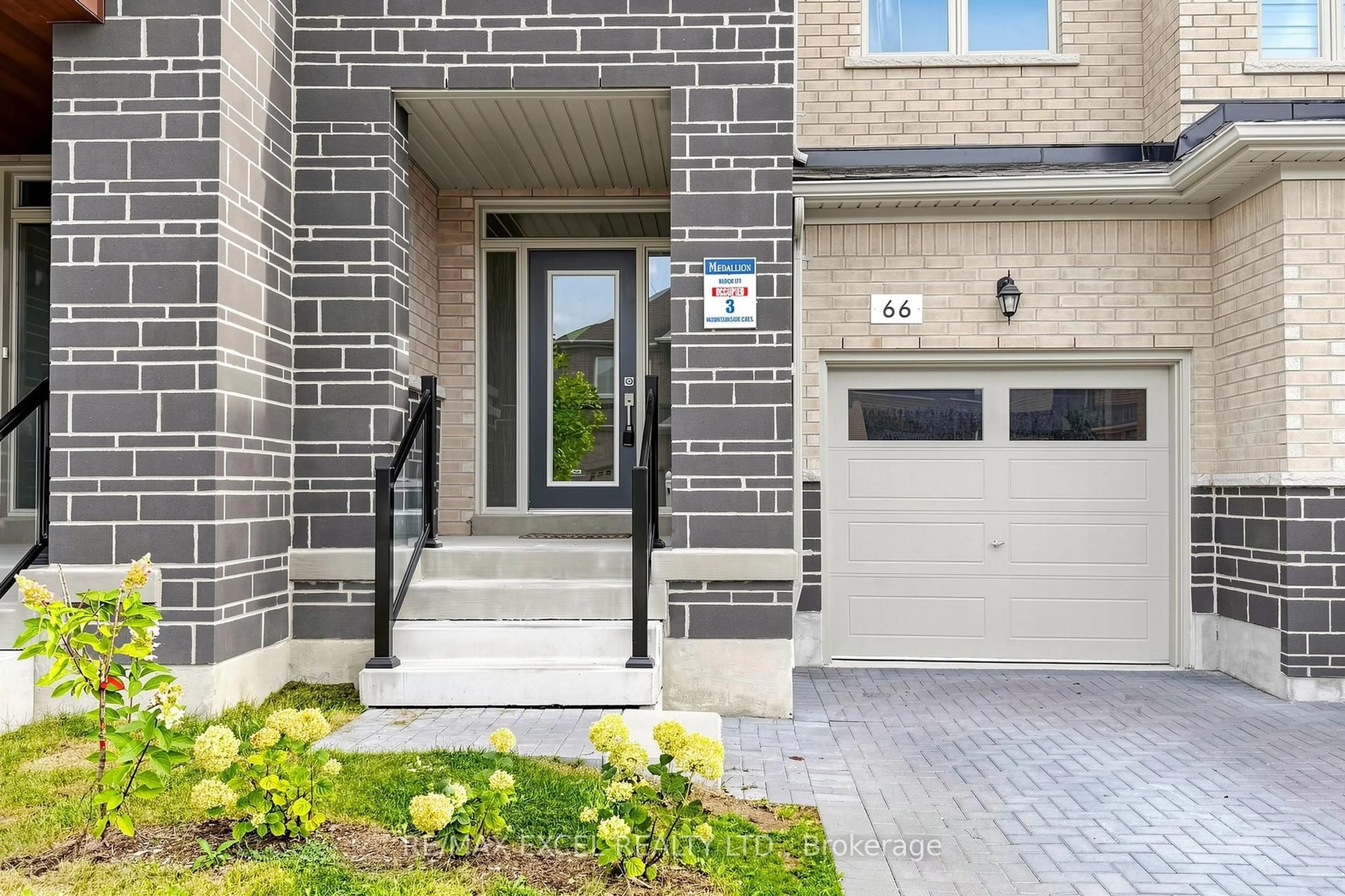 Unknown for 66 Mountainside Cres, Whitby Ontario L1R 0P4